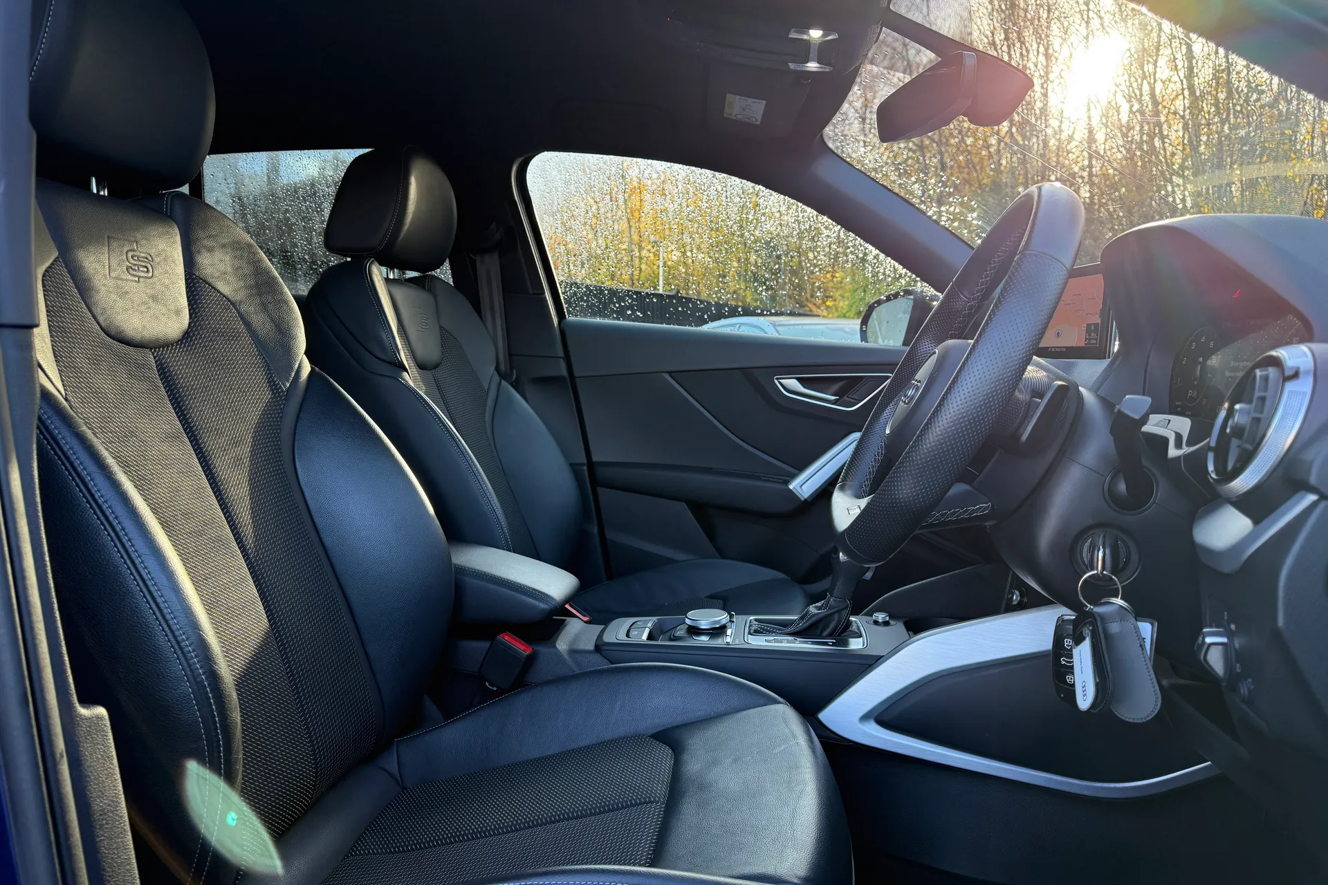 Audi Q2 thumbnail image number 12