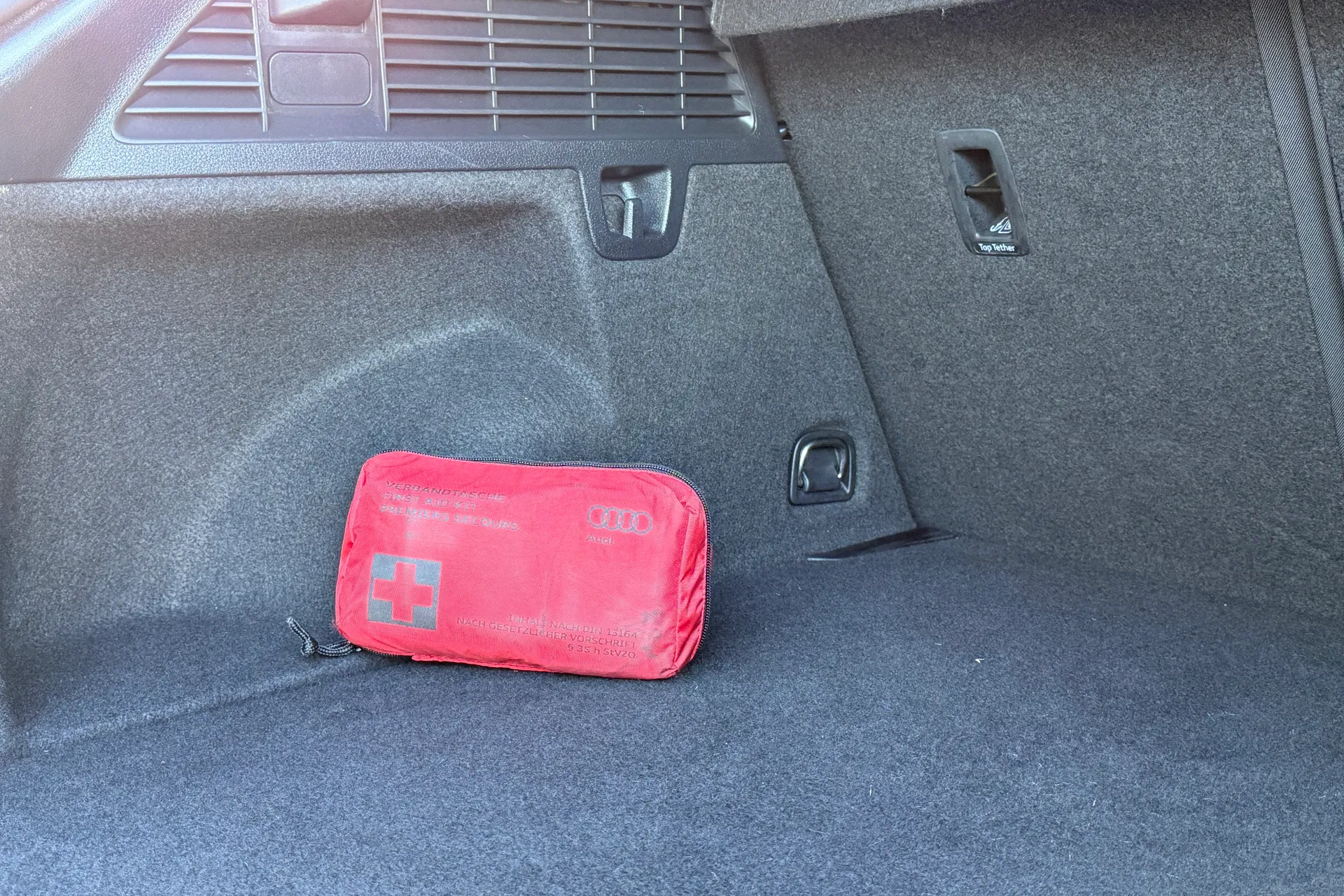 Audi Q2 thumbnail image number 28