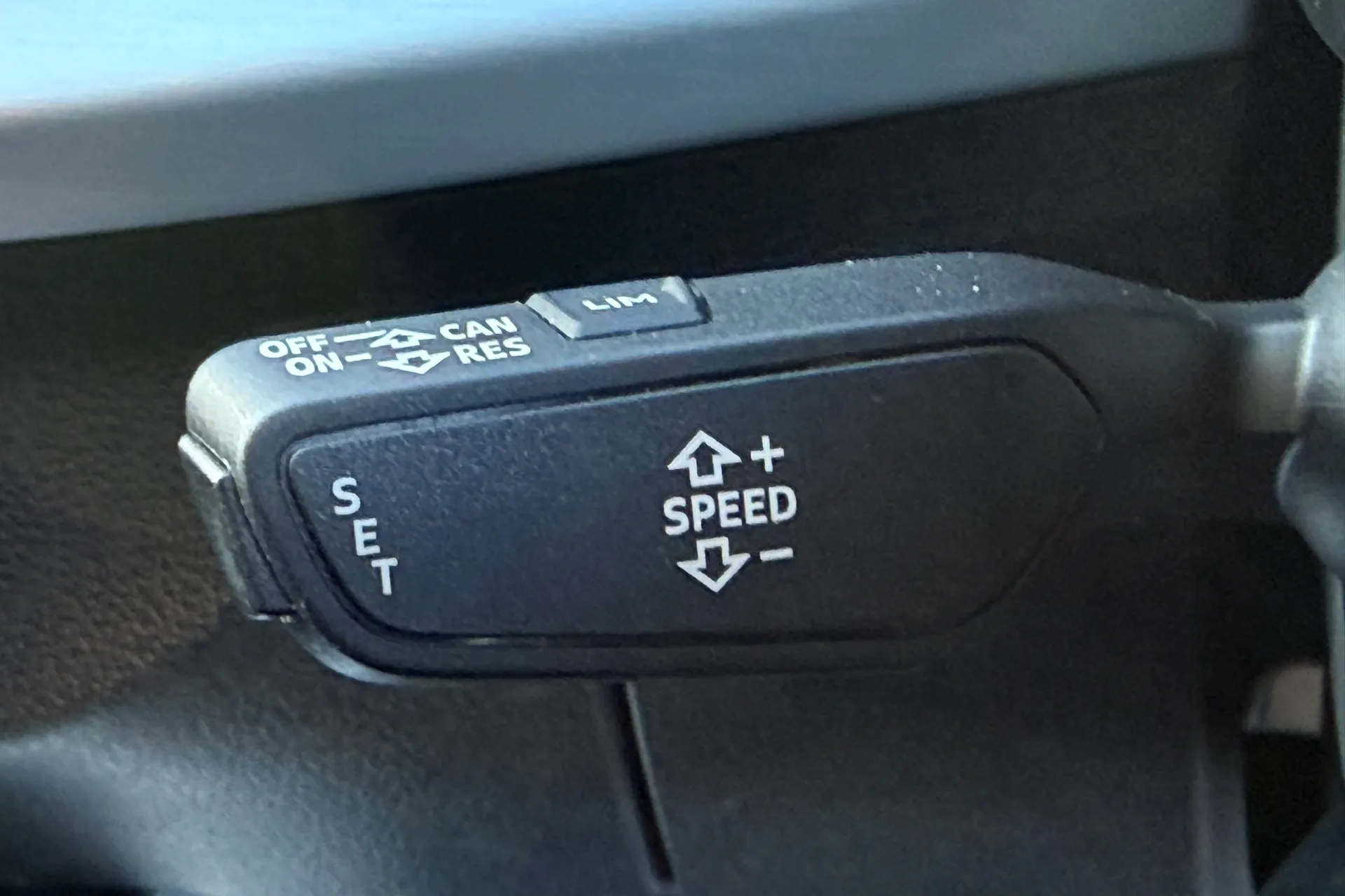 Audi Q2 thumbnail image number 59