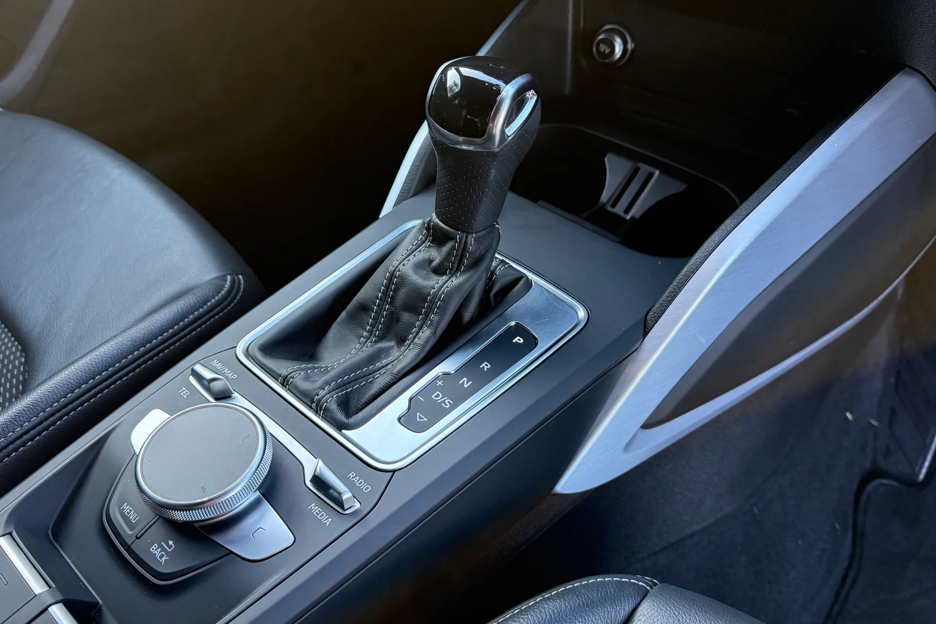 Audi Q2 thumbnail image number 49