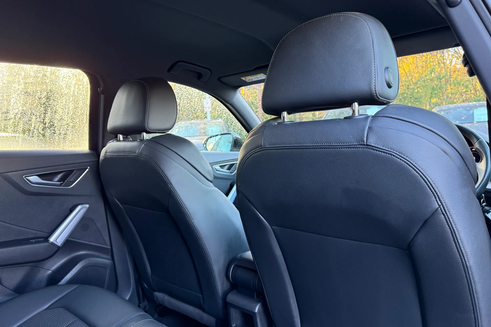 Audi Q2 thumbnail image number 11