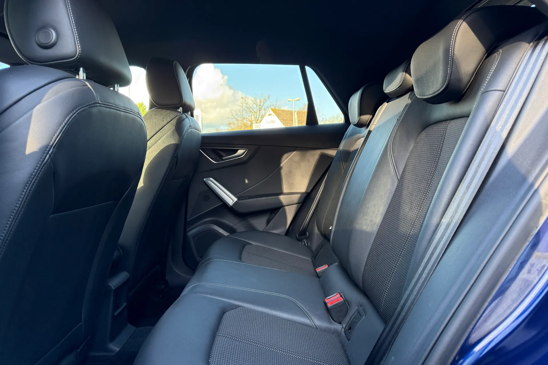 Audi Q2 thumbnail image number 20