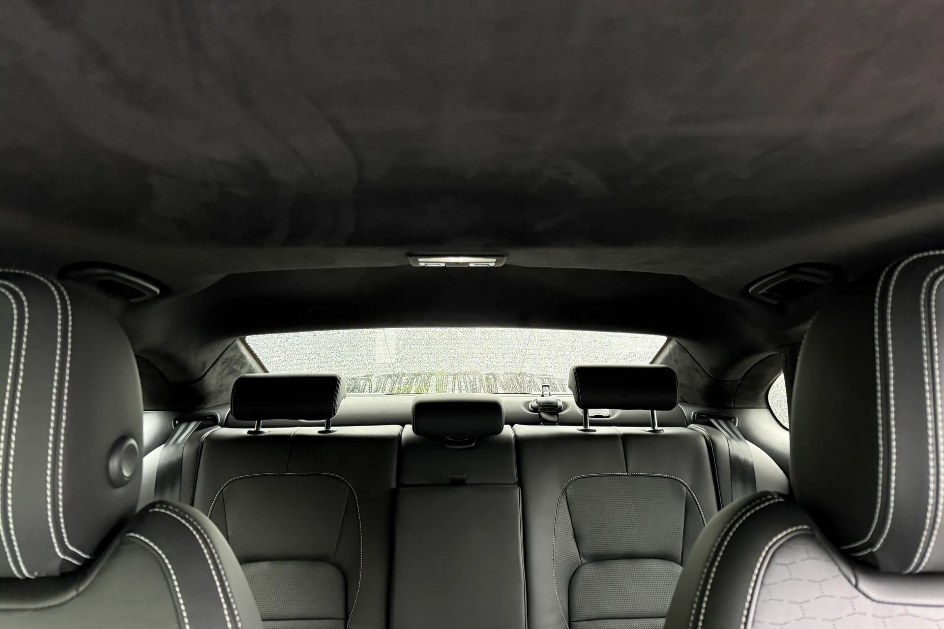 Jaguar XF R-DYNAMIC HSE BLACK AU thumbnail image number 25