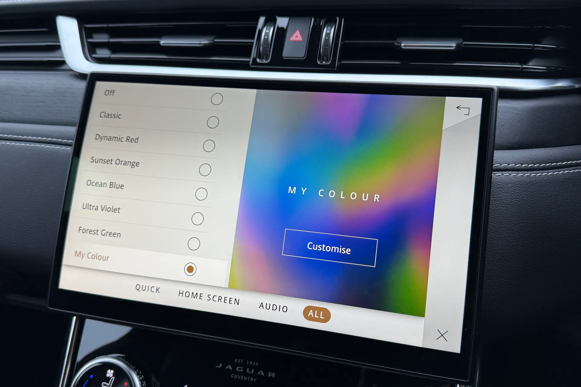 Jaguar XF R-DYNAMIC HSE BLACK AU thumbnail image number 29