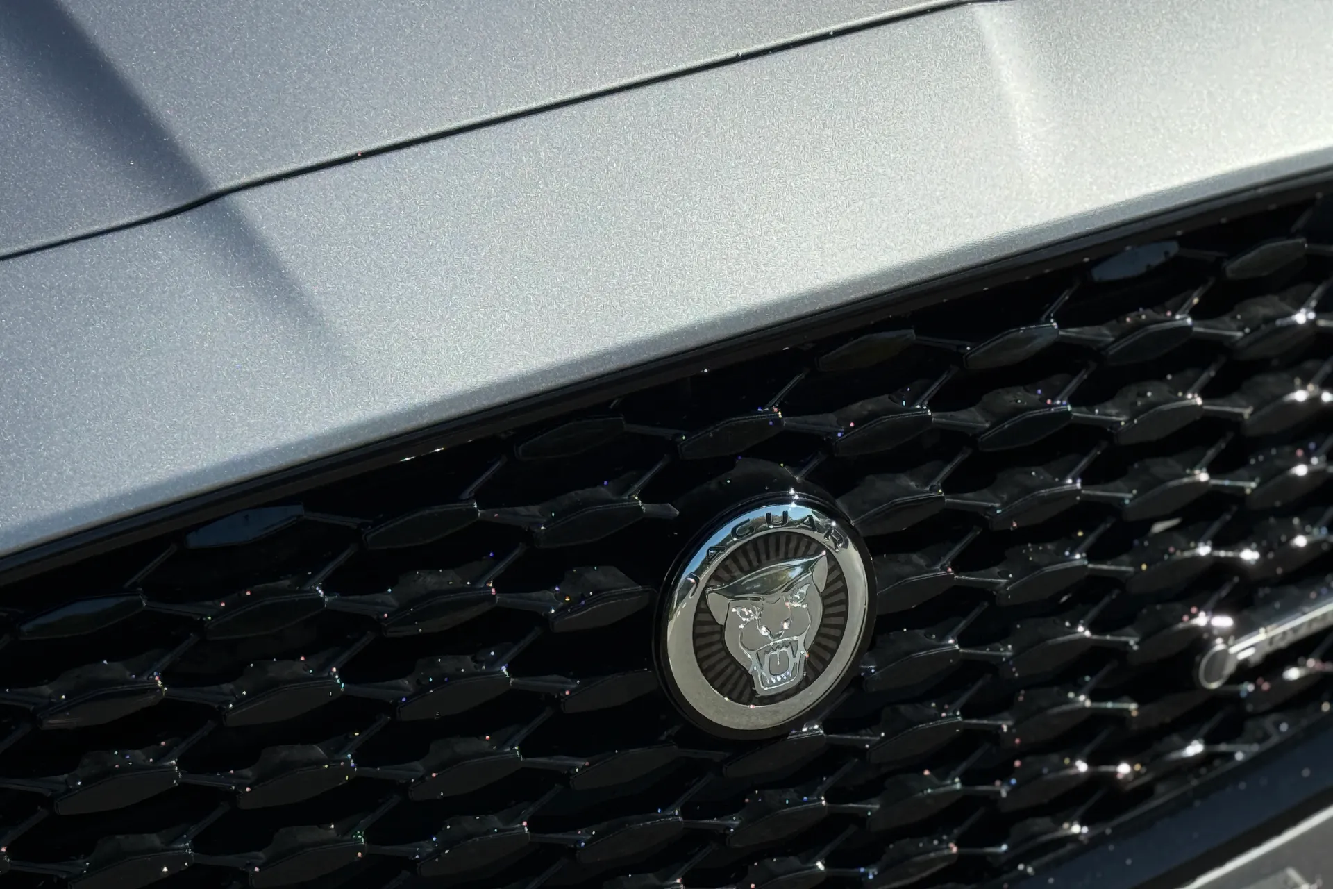 Jaguar XF R-DYNAMIC HSE BLACK AU thumbnail image number 10