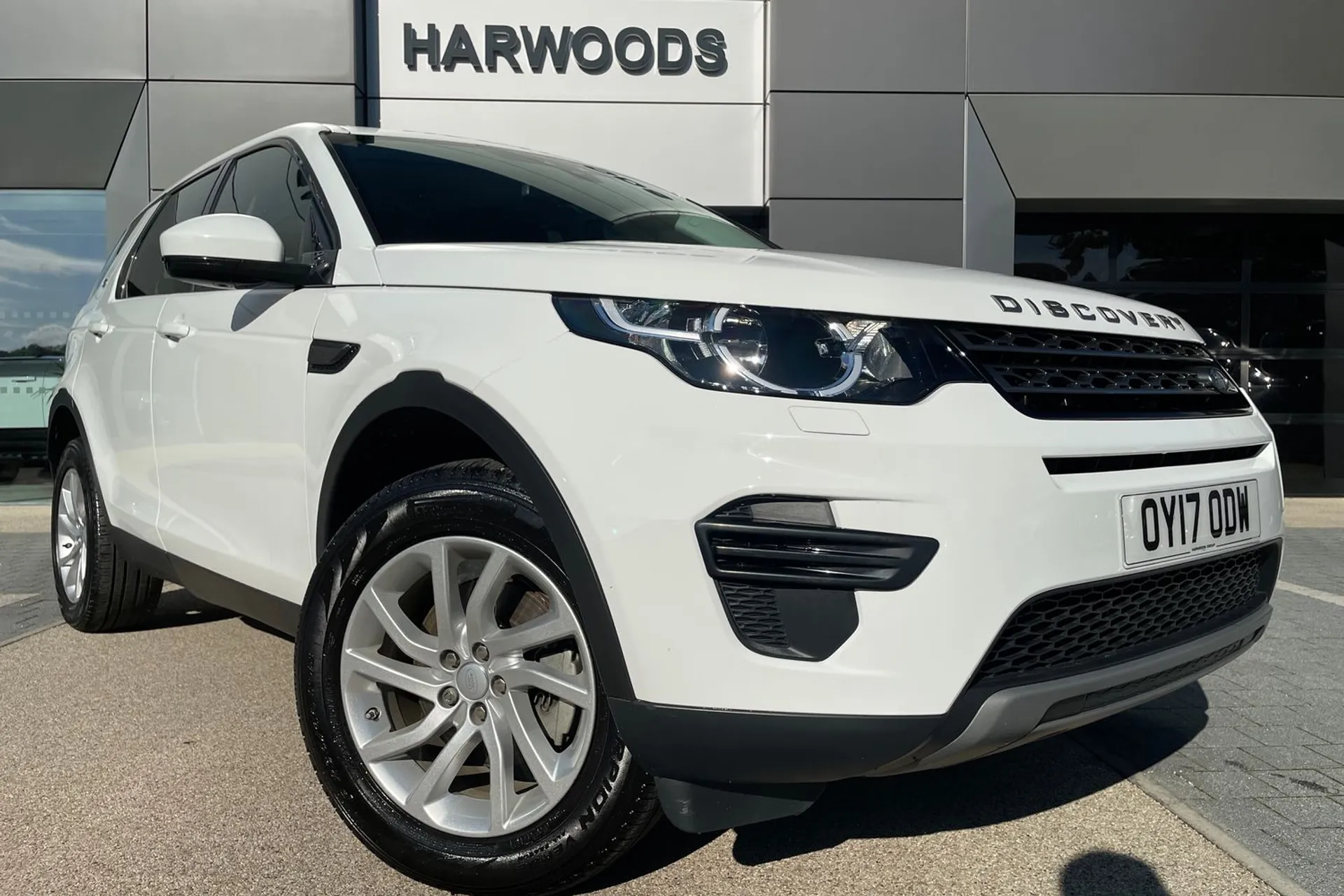 LAND ROVER DISCOVERY SPORT thumbnail image number 5