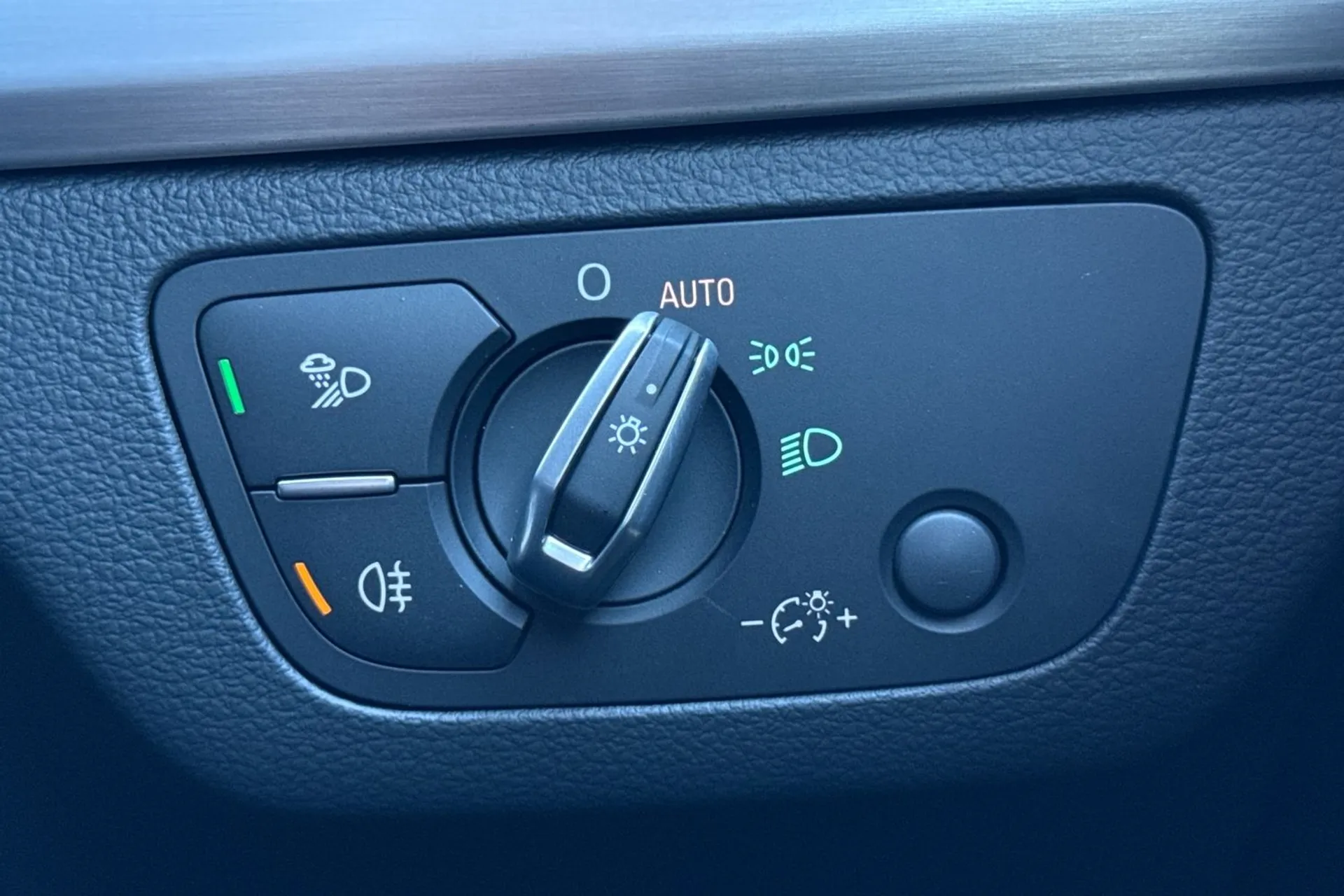 Audi Q5 thumbnail image number 62