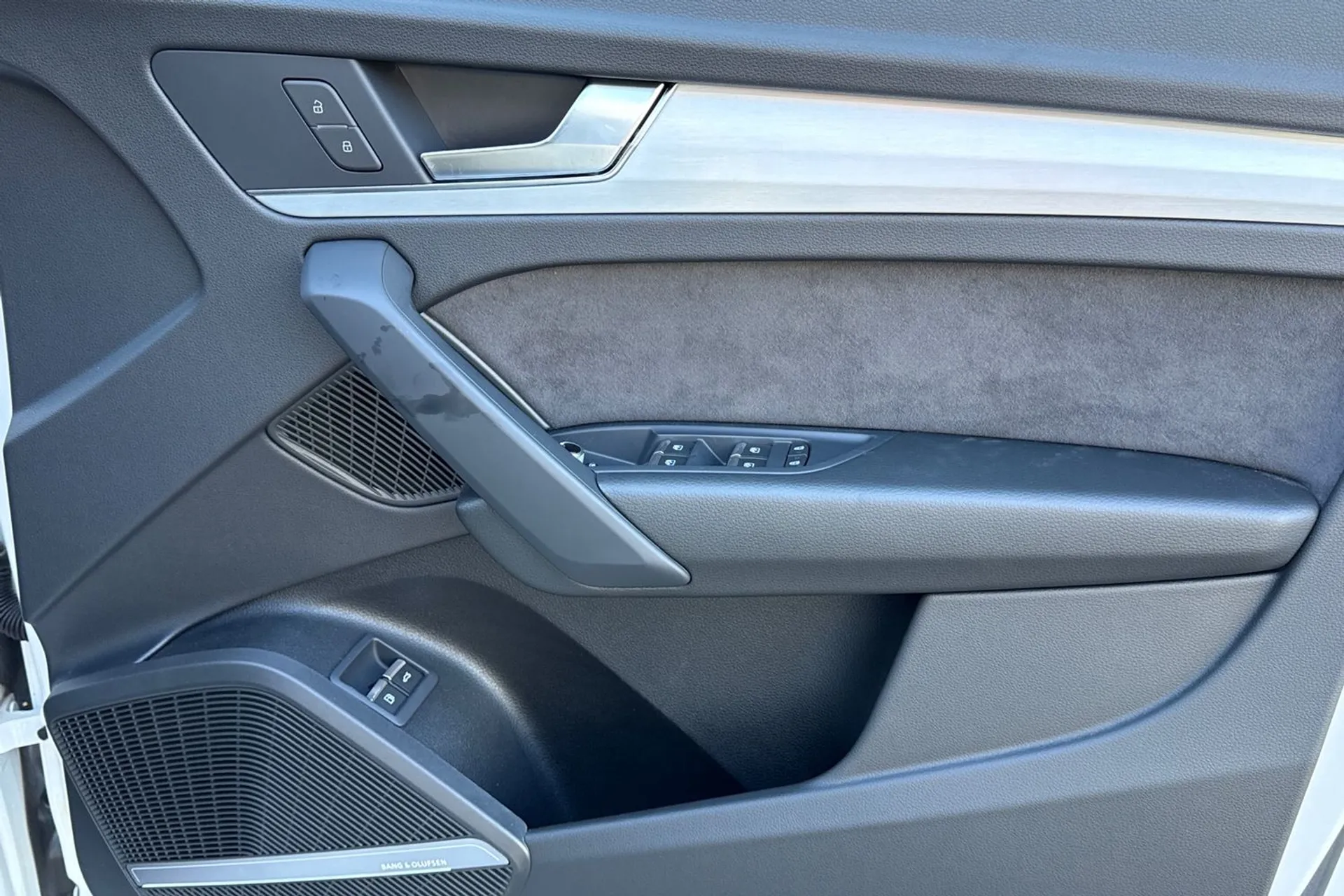 Audi Q5 thumbnail image number 39