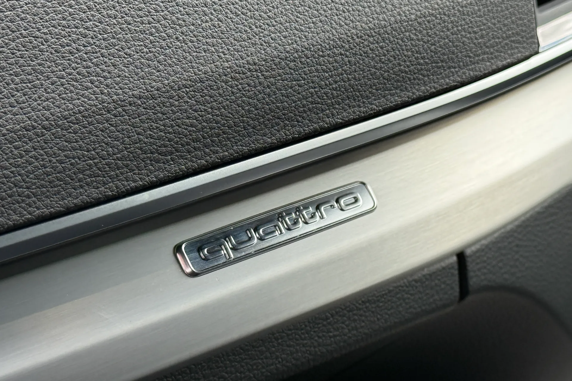Audi Q5 thumbnail image number 42