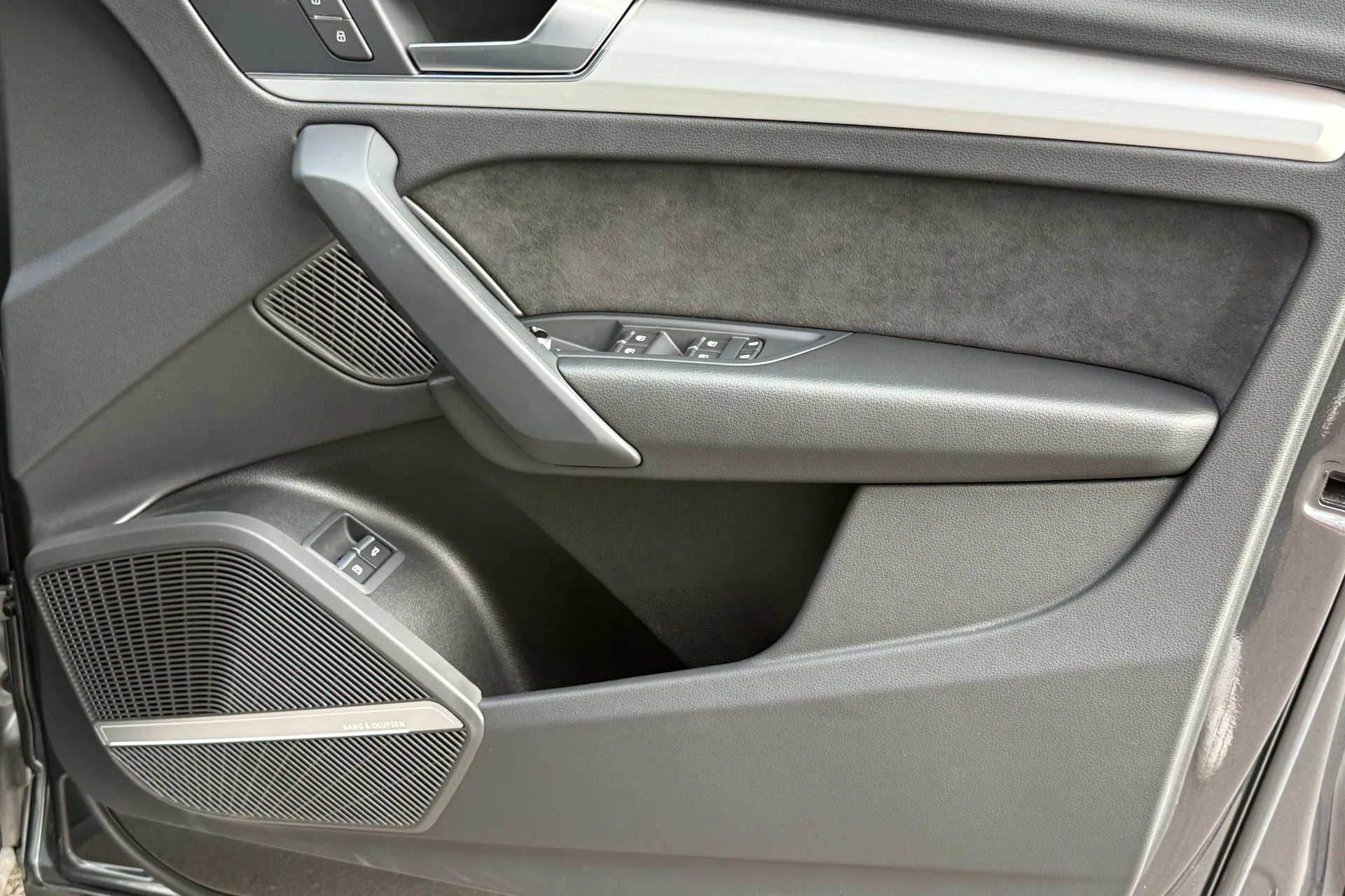 Audi Q5 thumbnail image number 44