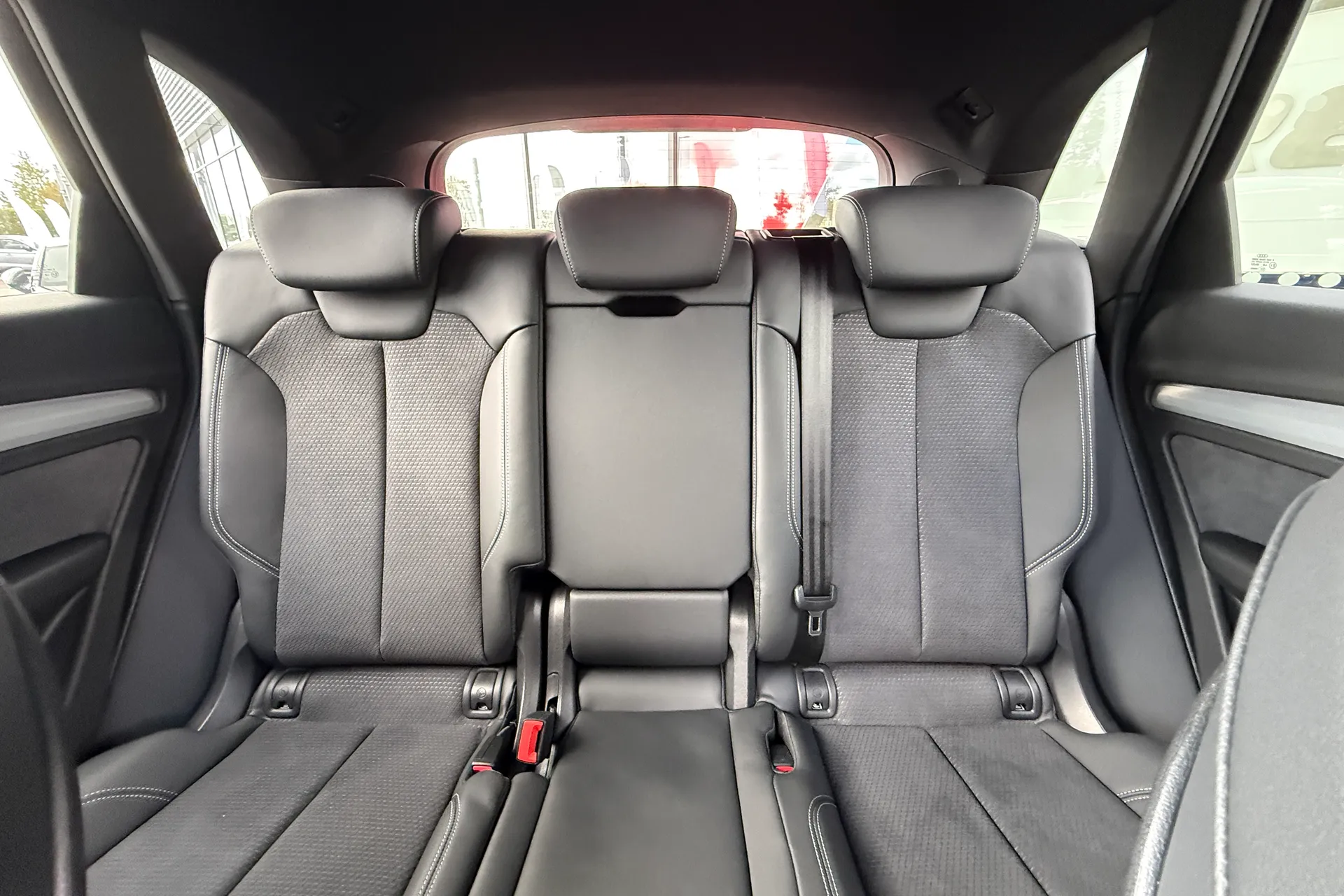 Audi Q5 thumbnail image number 40