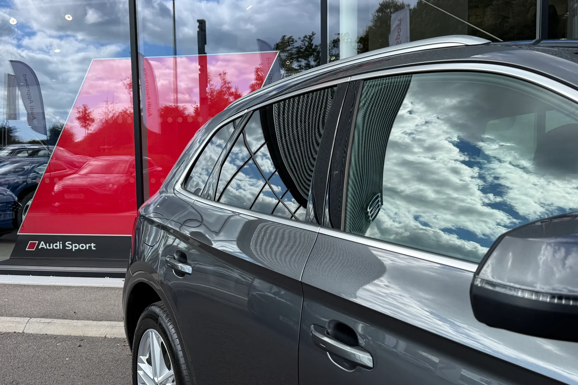 Audi Q5 thumbnail image number 23