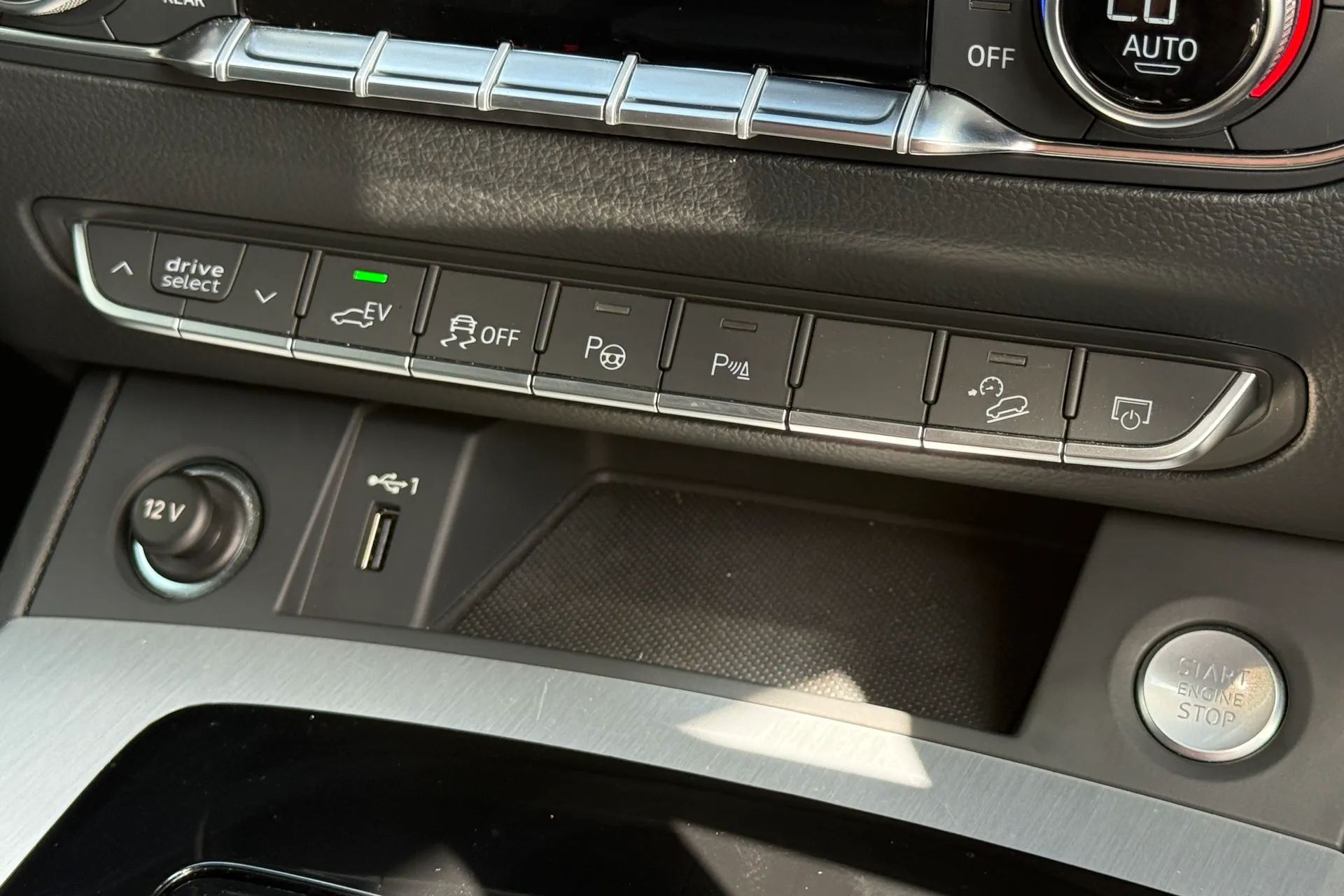 Audi Q5 thumbnail image number 13