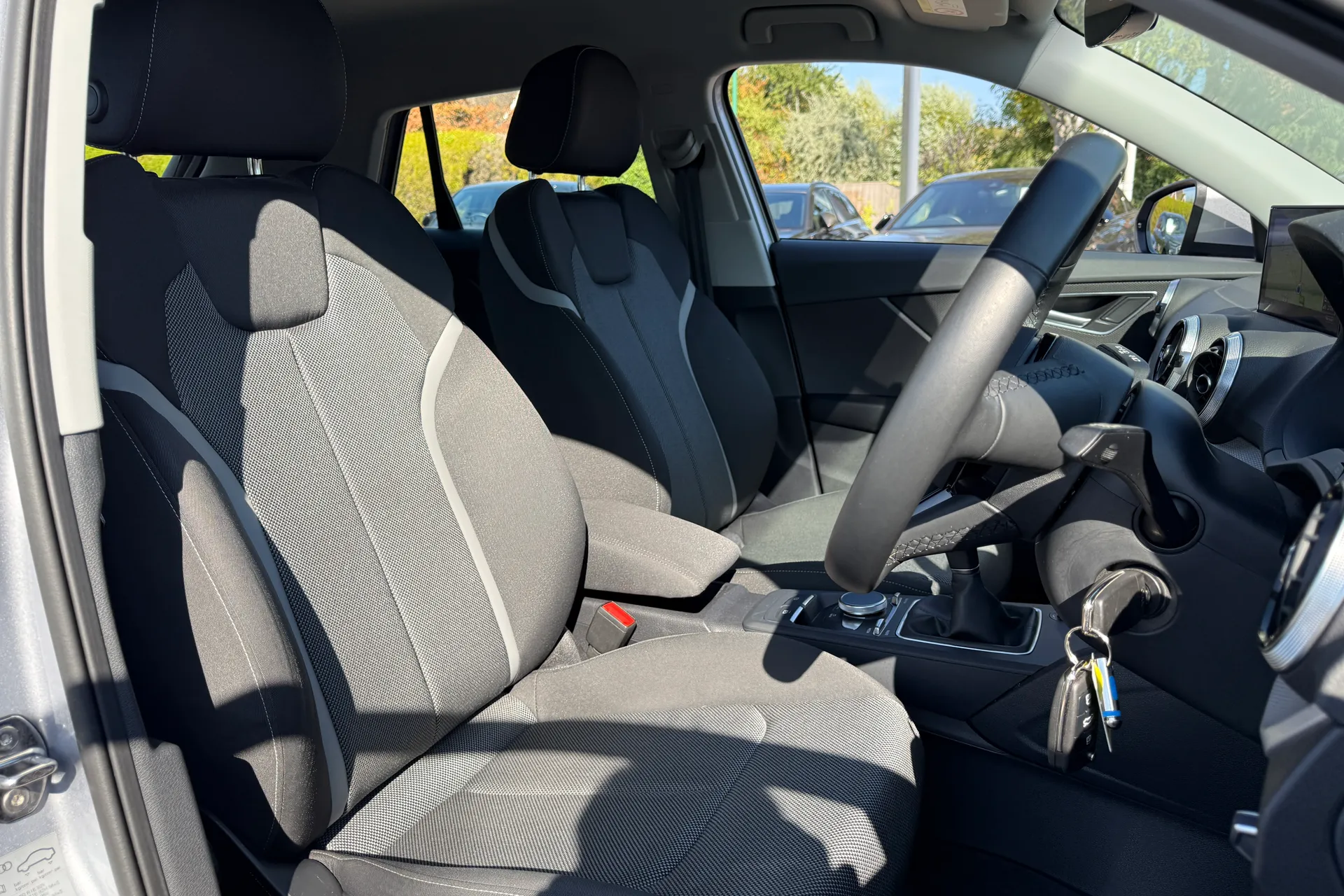 Audi Q2 thumbnail image number 25