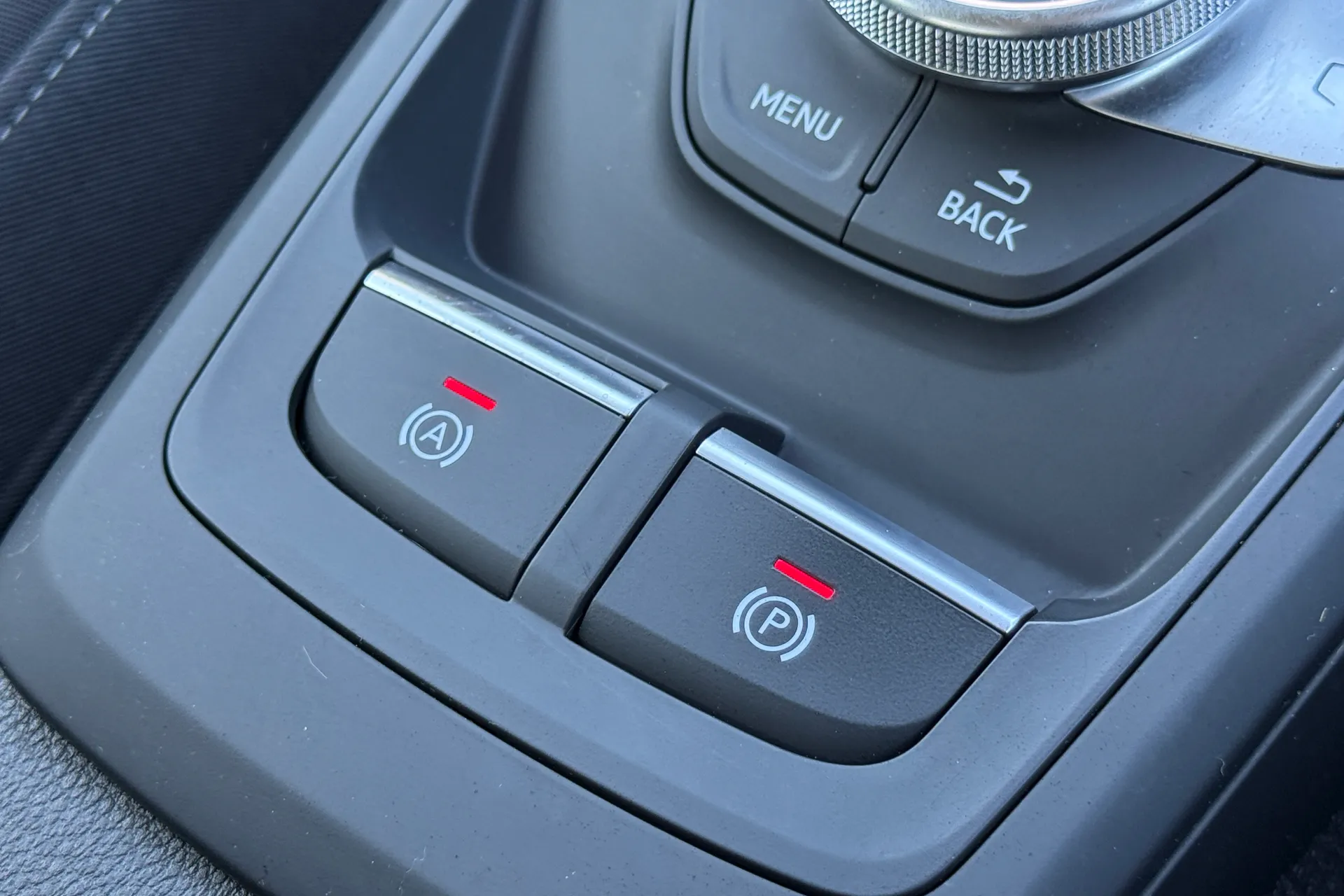 Audi Q2 thumbnail image number 39