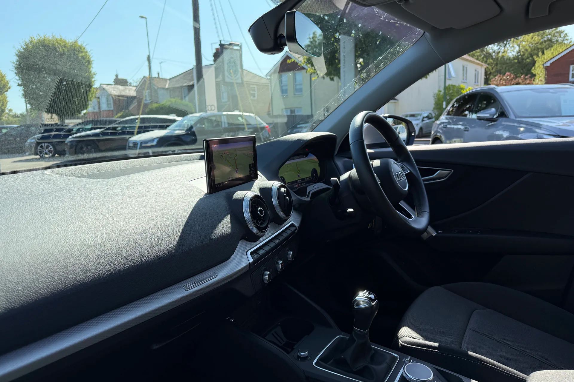Audi Q2 thumbnail image number 27