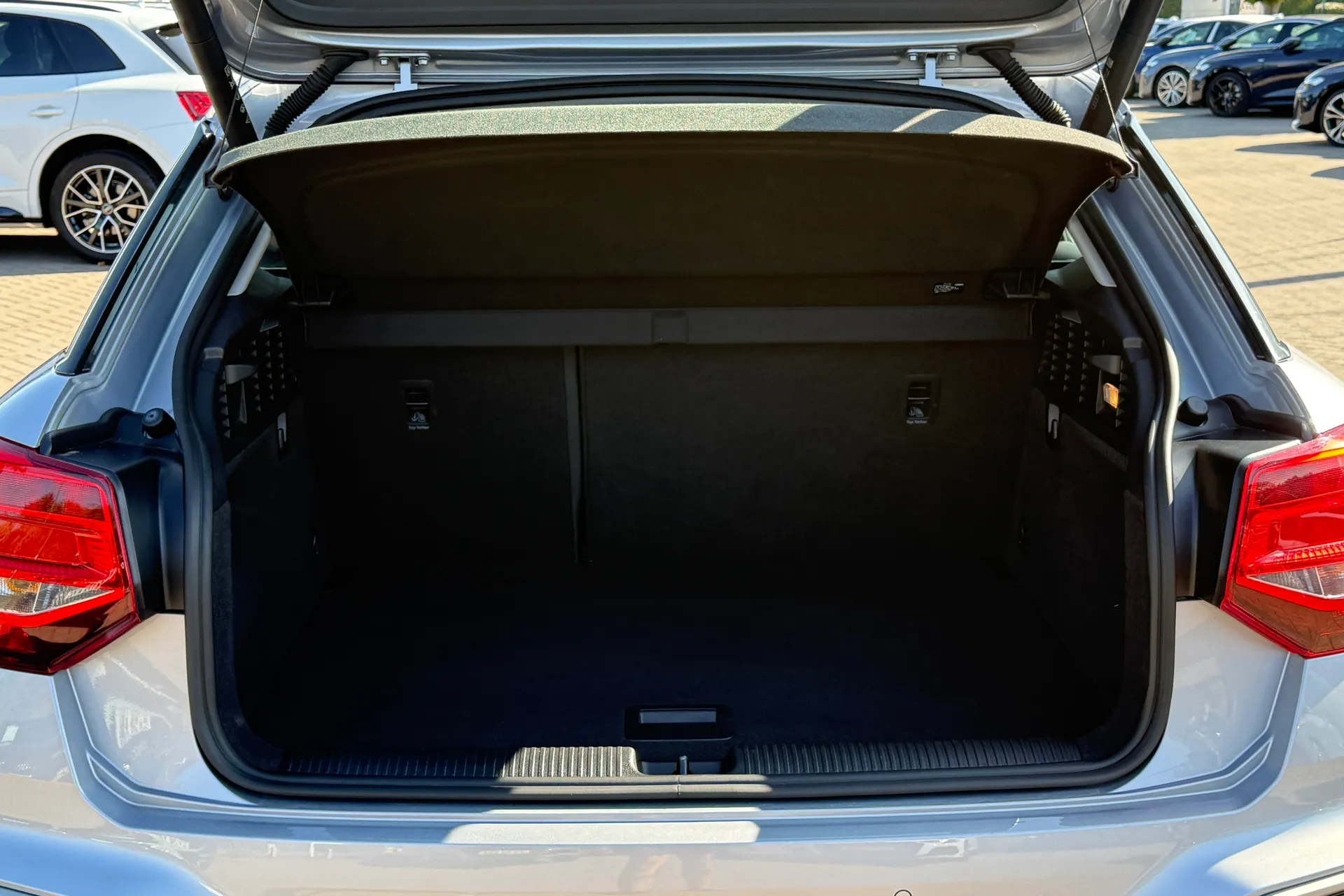 Audi Q2 thumbnail image number 33
