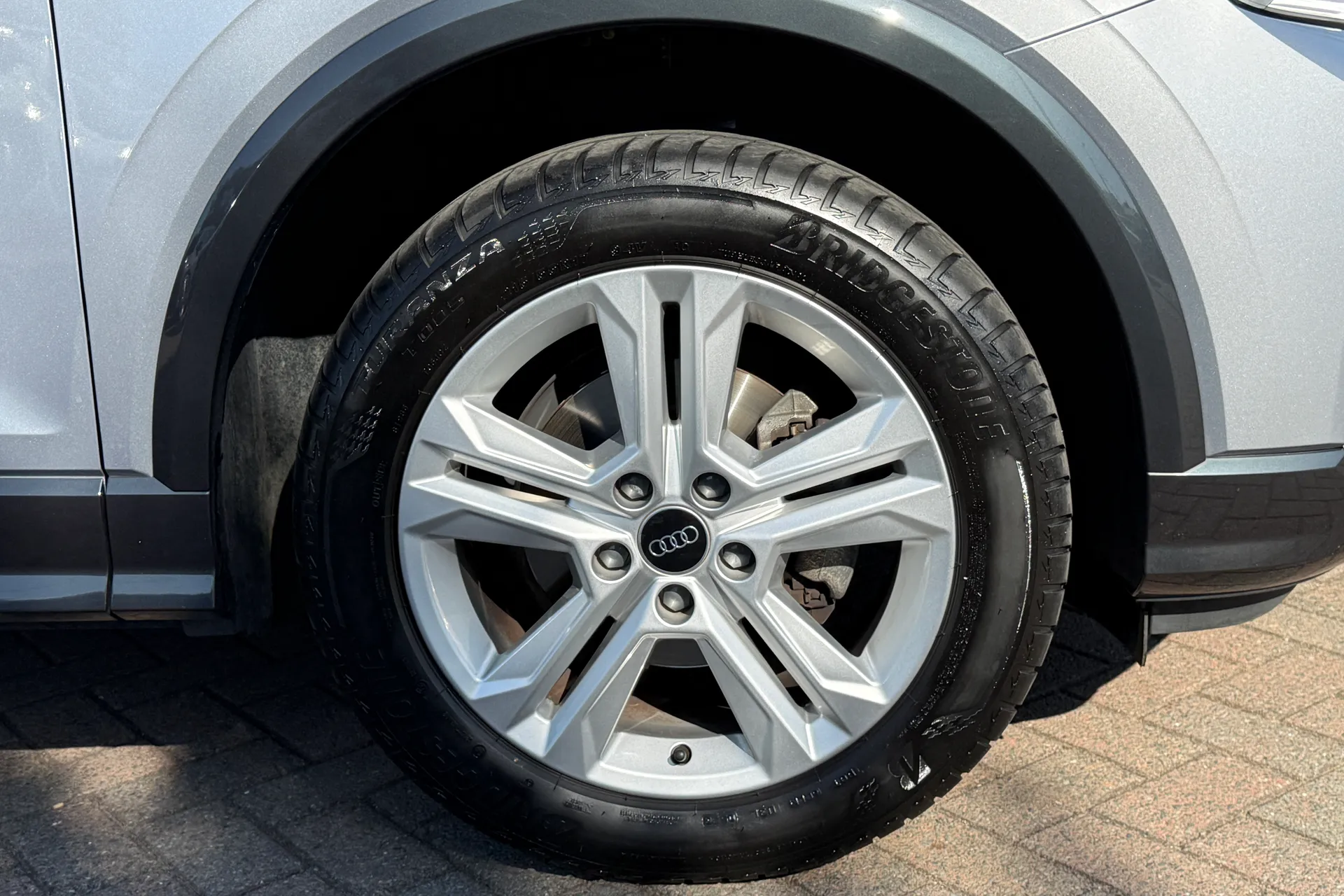 Audi Q2 thumbnail image number 44