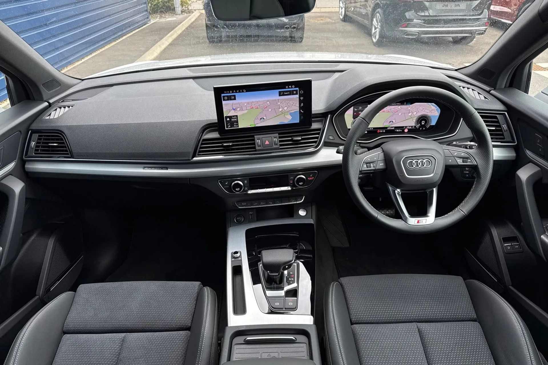 Audi Q5 thumbnail image number 3