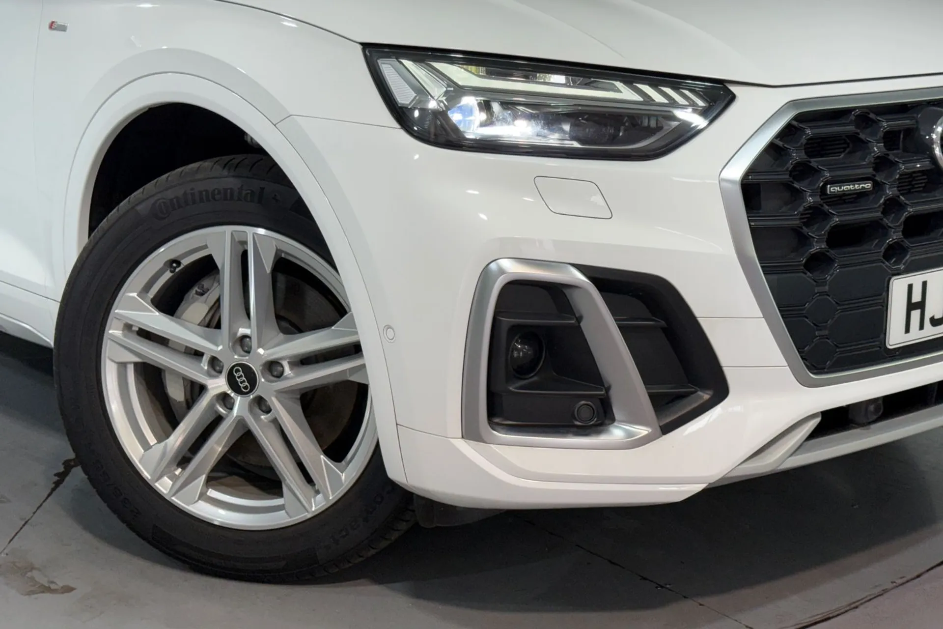 Audi Q5 thumbnail image number 6