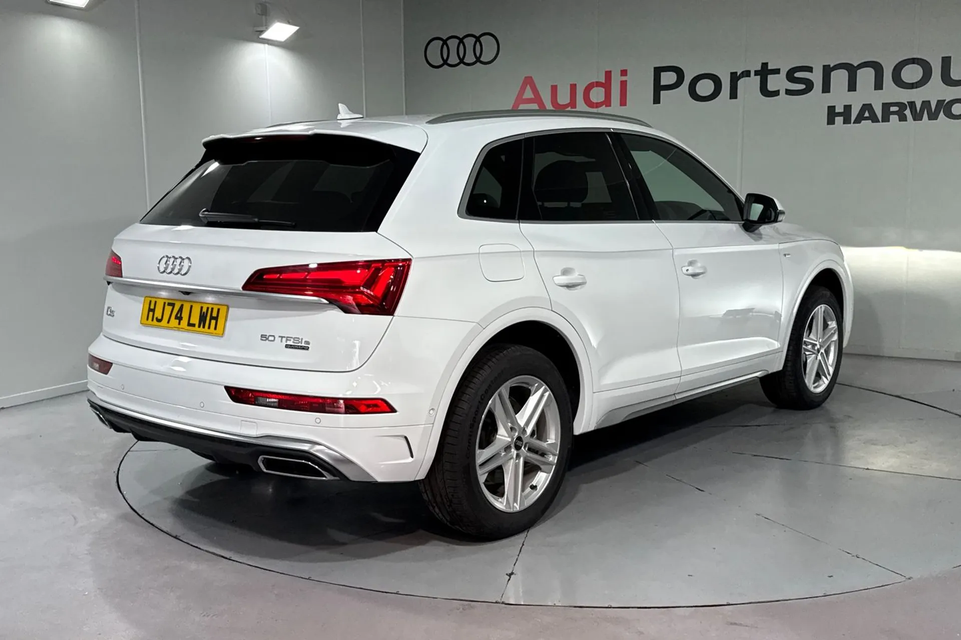 Audi Q5 thumbnail image number 7
