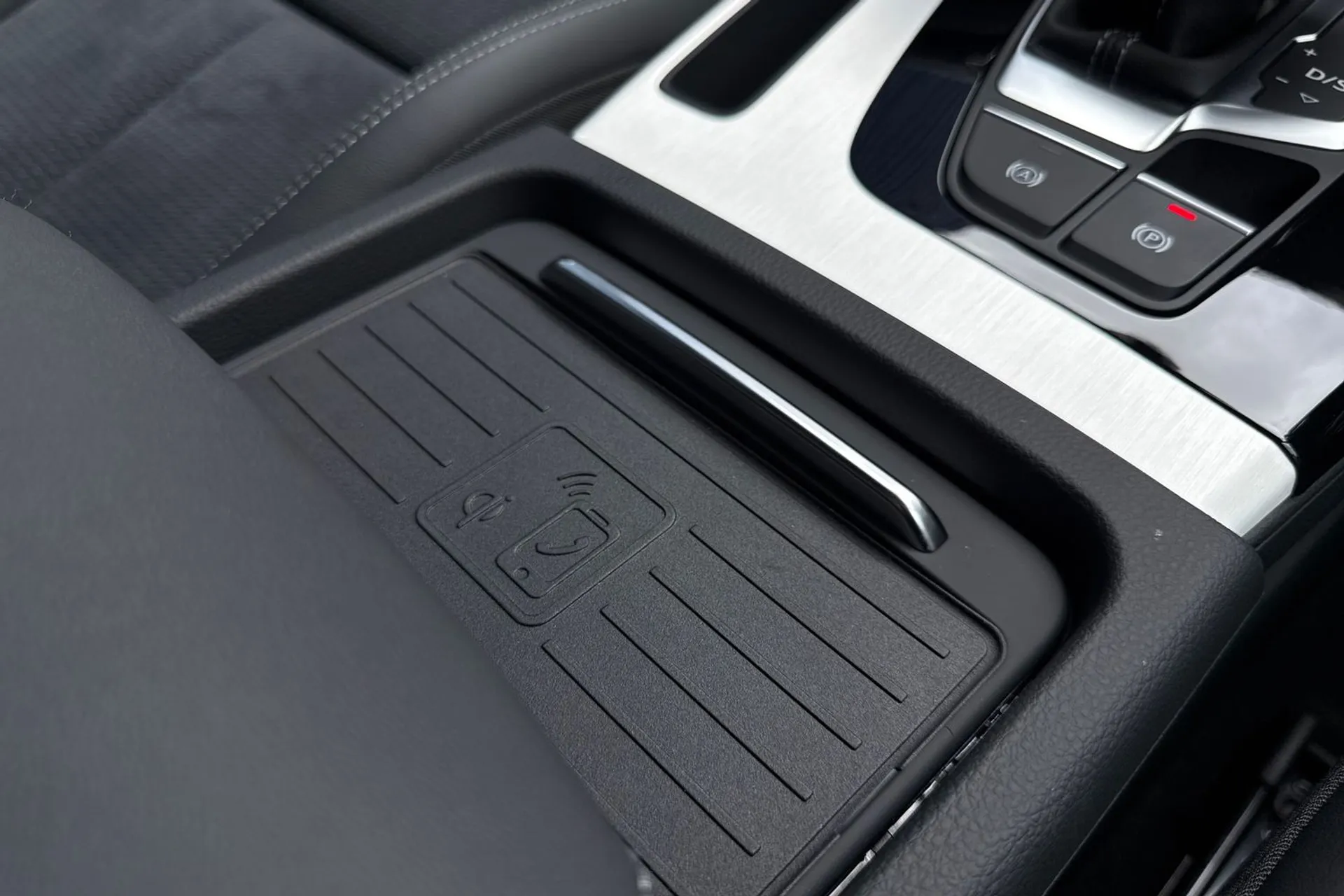 Audi Q5 thumbnail image number 36