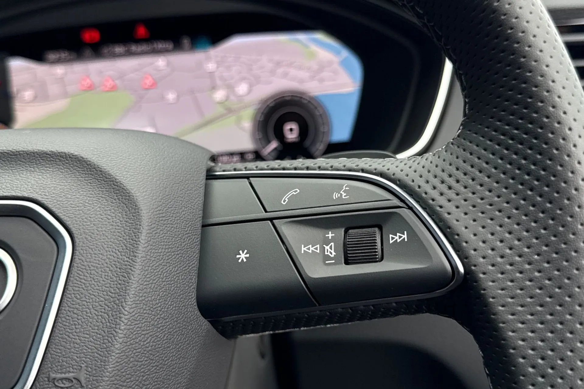 Audi Q5 thumbnail image number 41