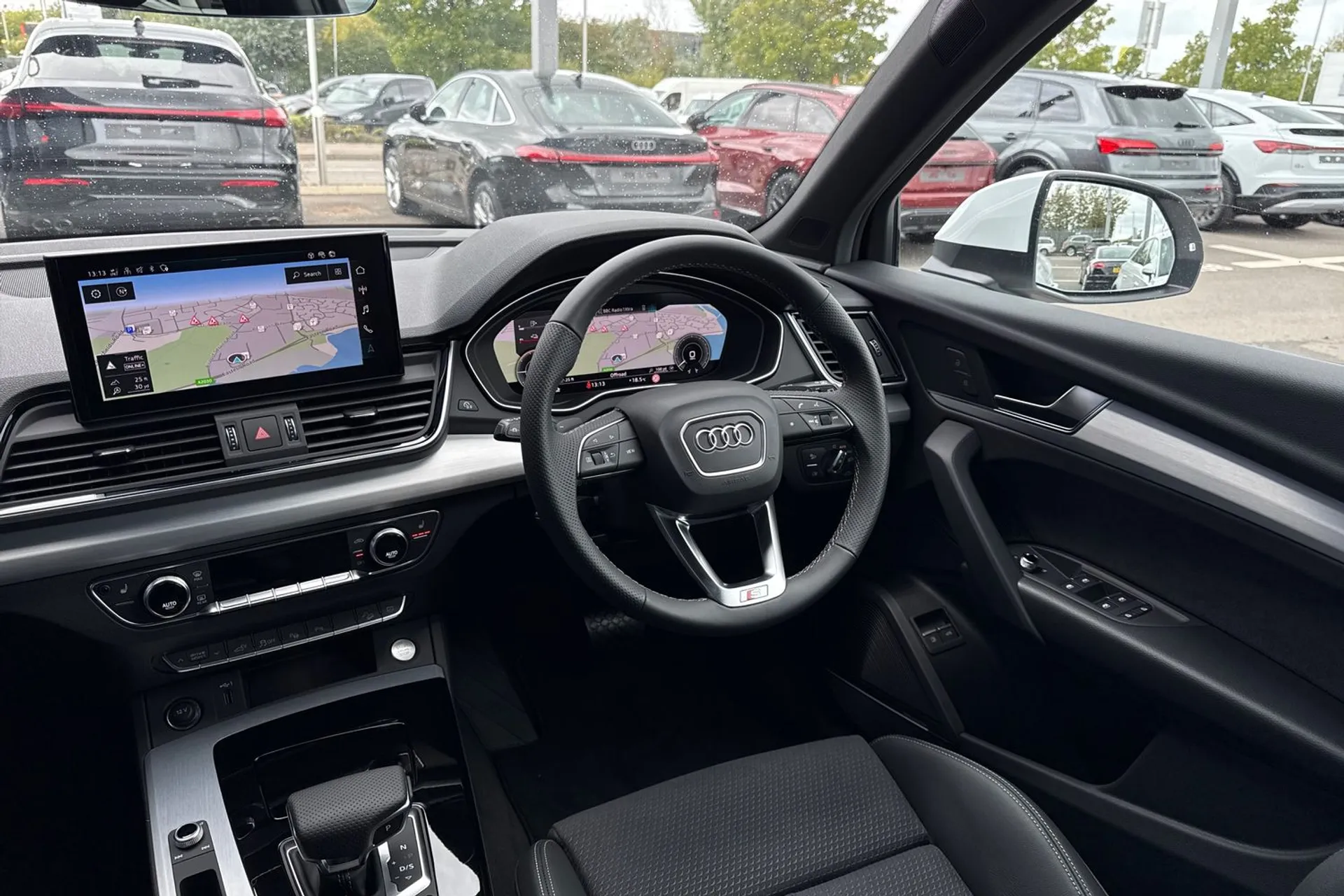 Audi Q5 thumbnail image number 35