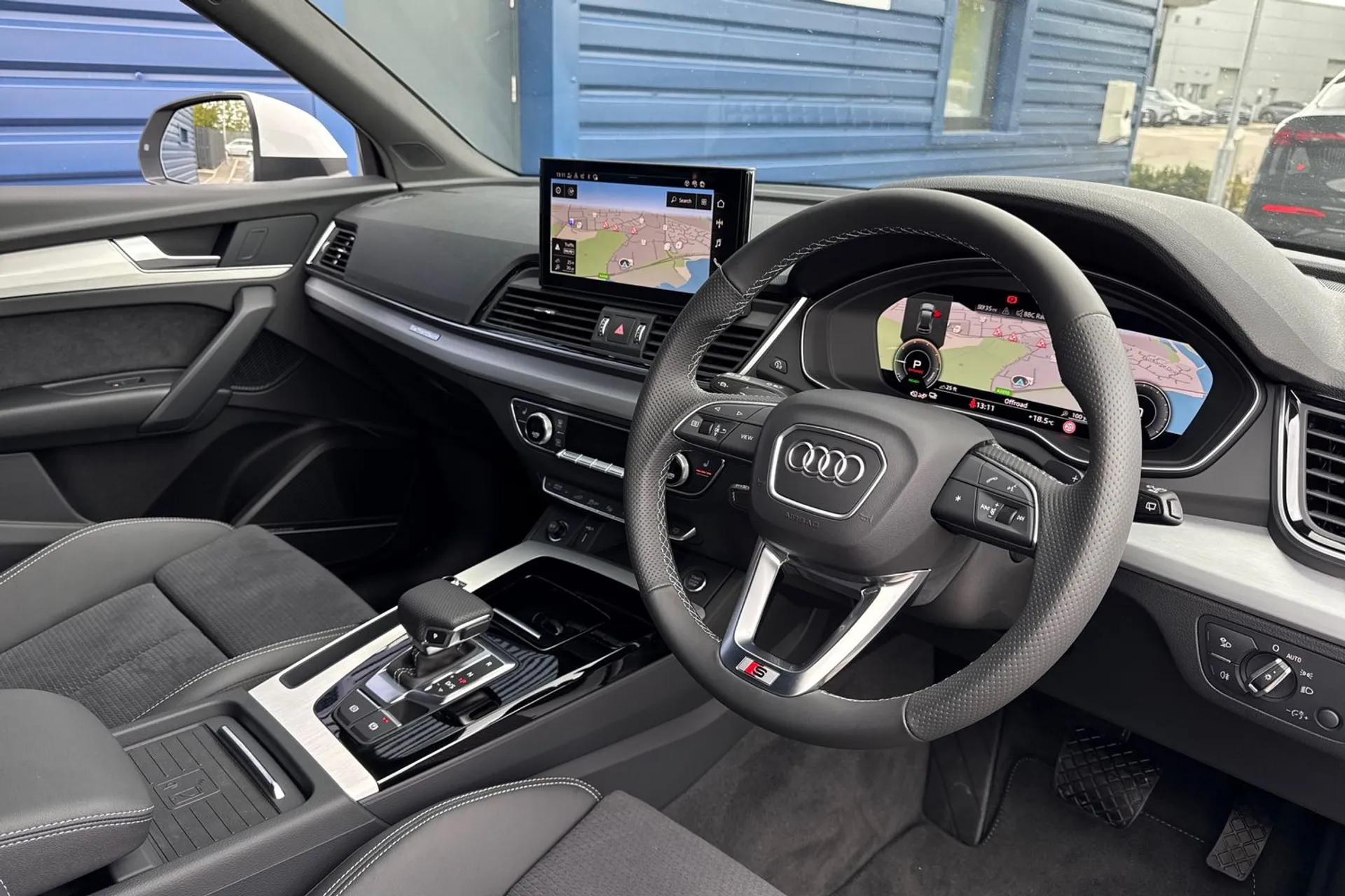 Audi Q5 thumbnail image number 26