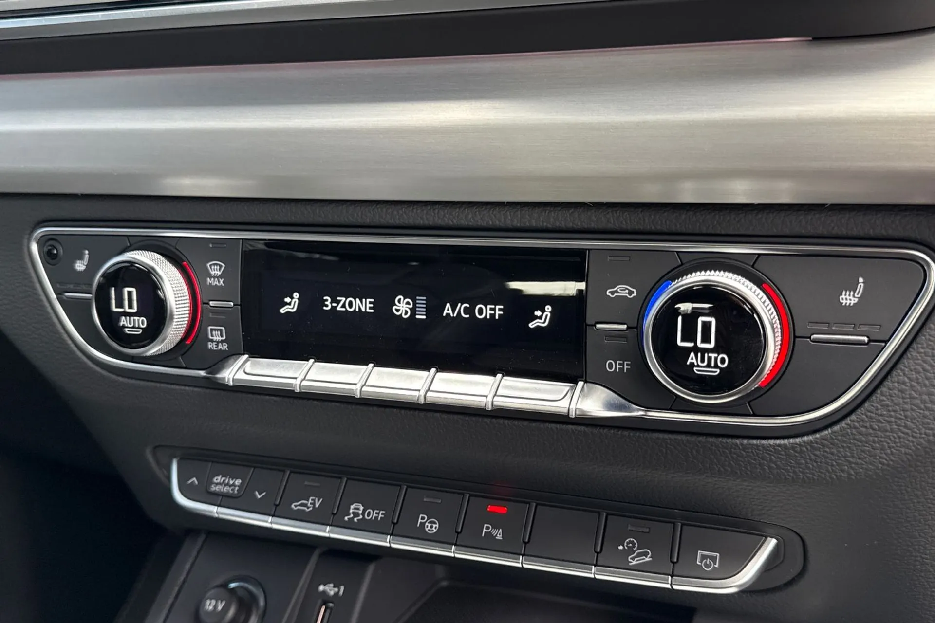 Audi Q5 thumbnail image number 42