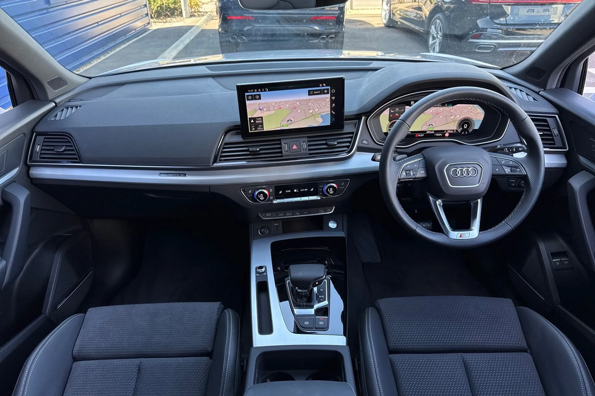 Audi Q5 thumbnail image number 3