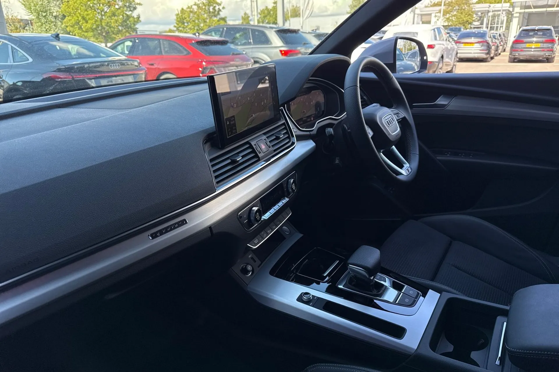 Audi Q5 thumbnail image number 29