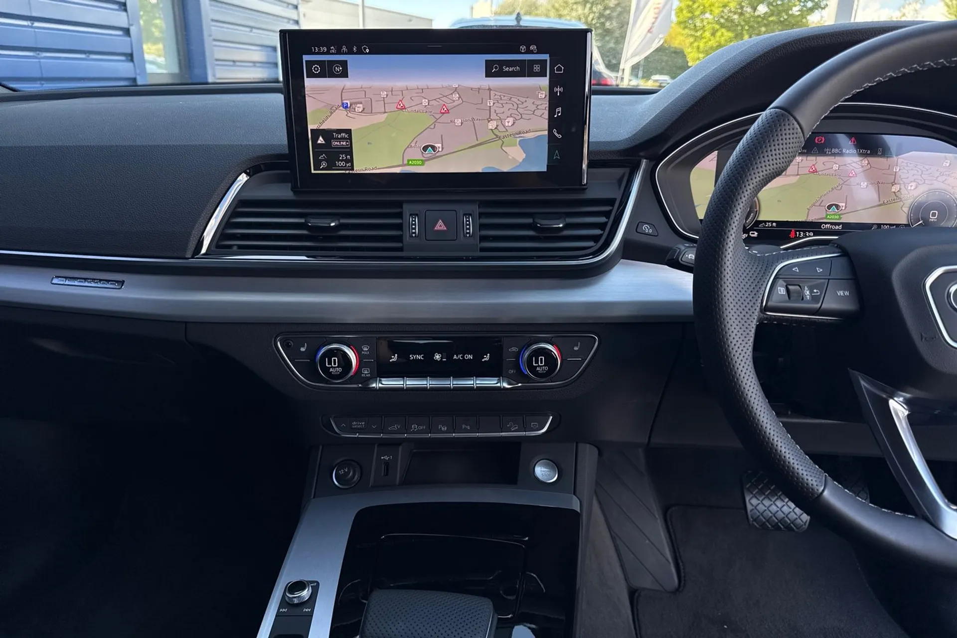 Audi Q5 thumbnail image number 37