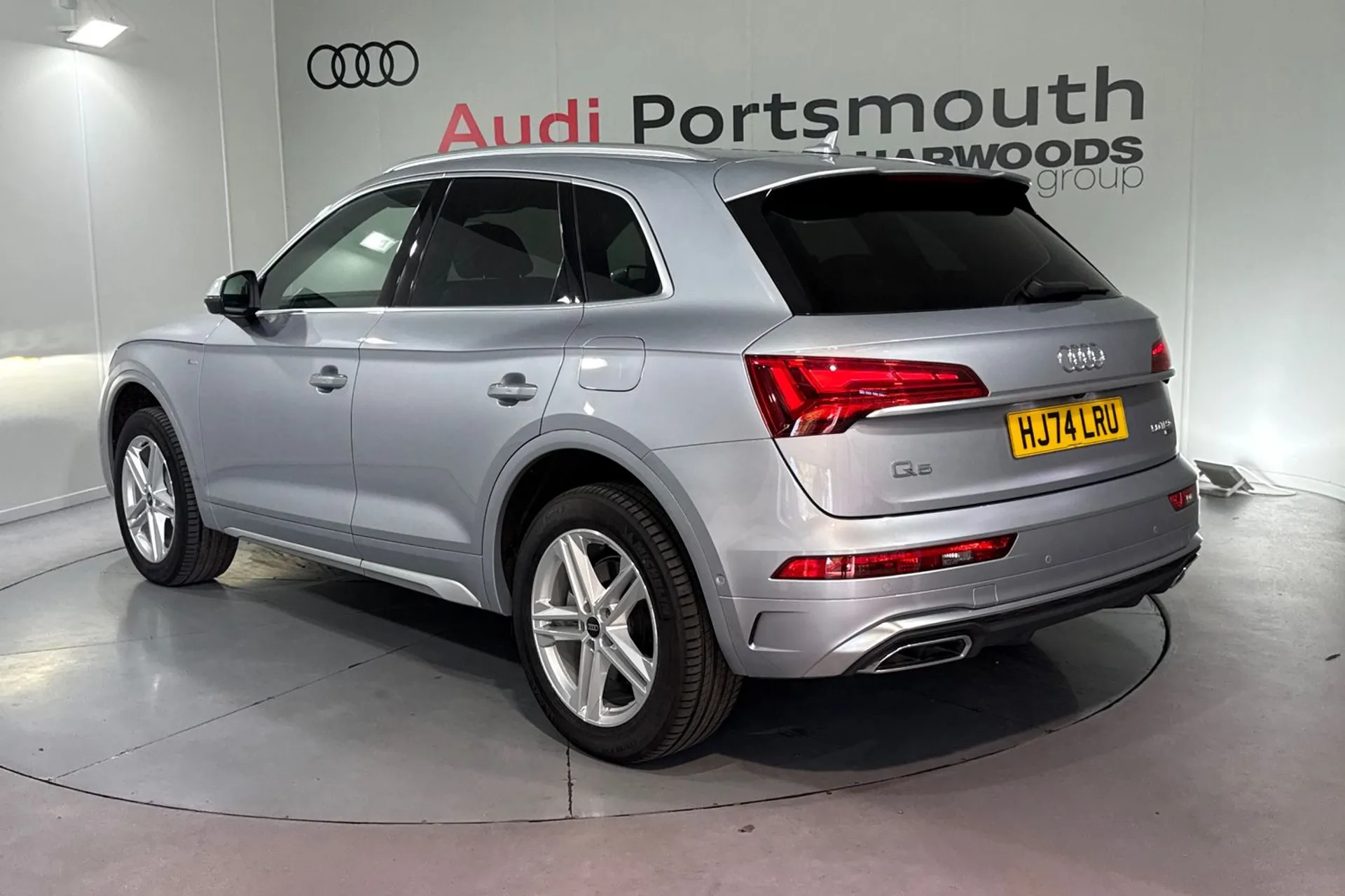 Audi Q5 thumbnail image number 9