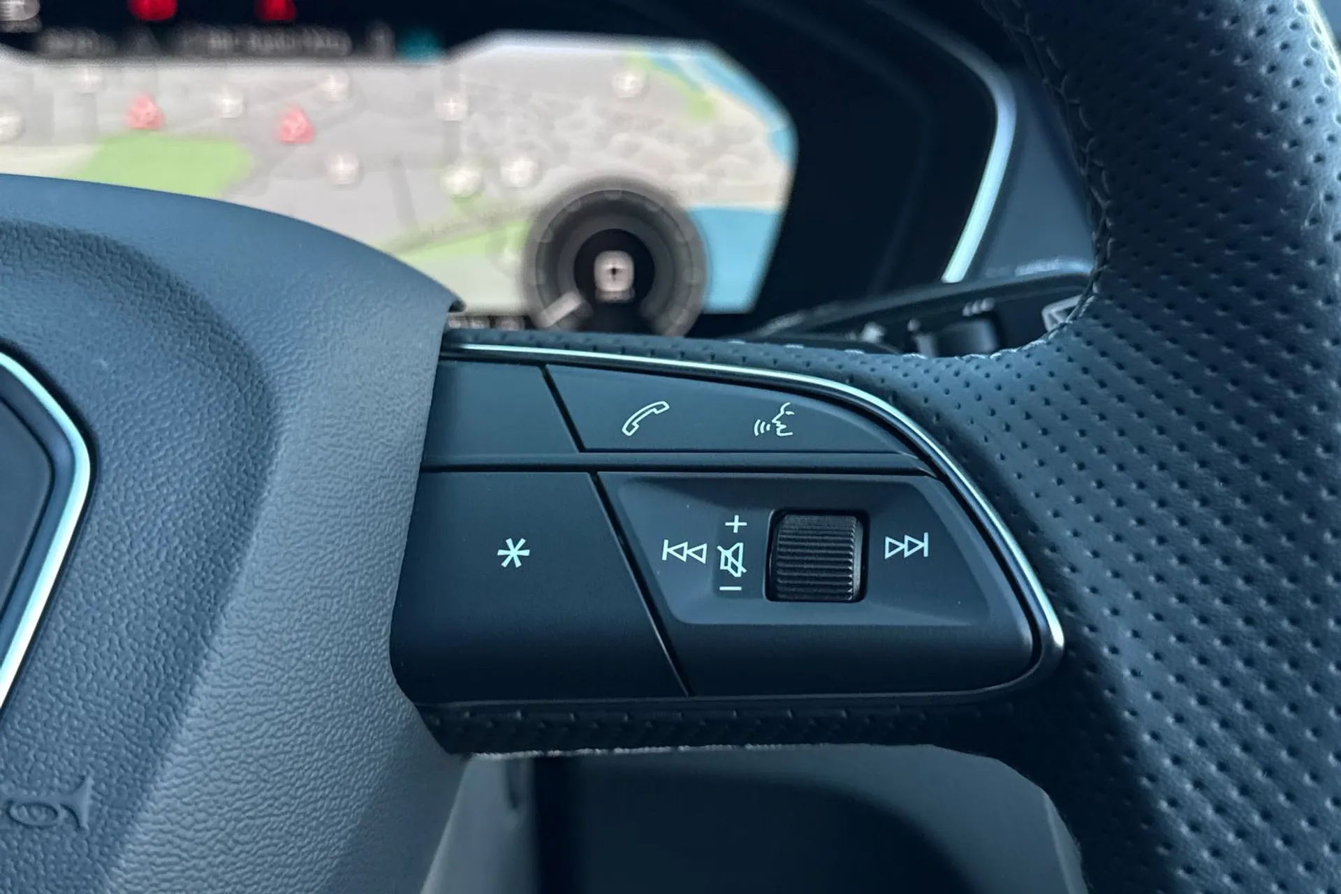 Audi Q5 thumbnail image number 39