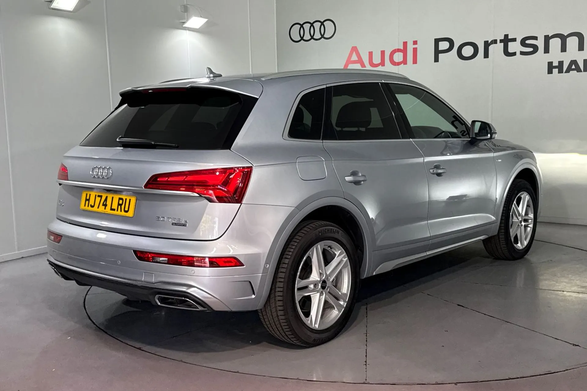 Audi Q5 thumbnail image number 7