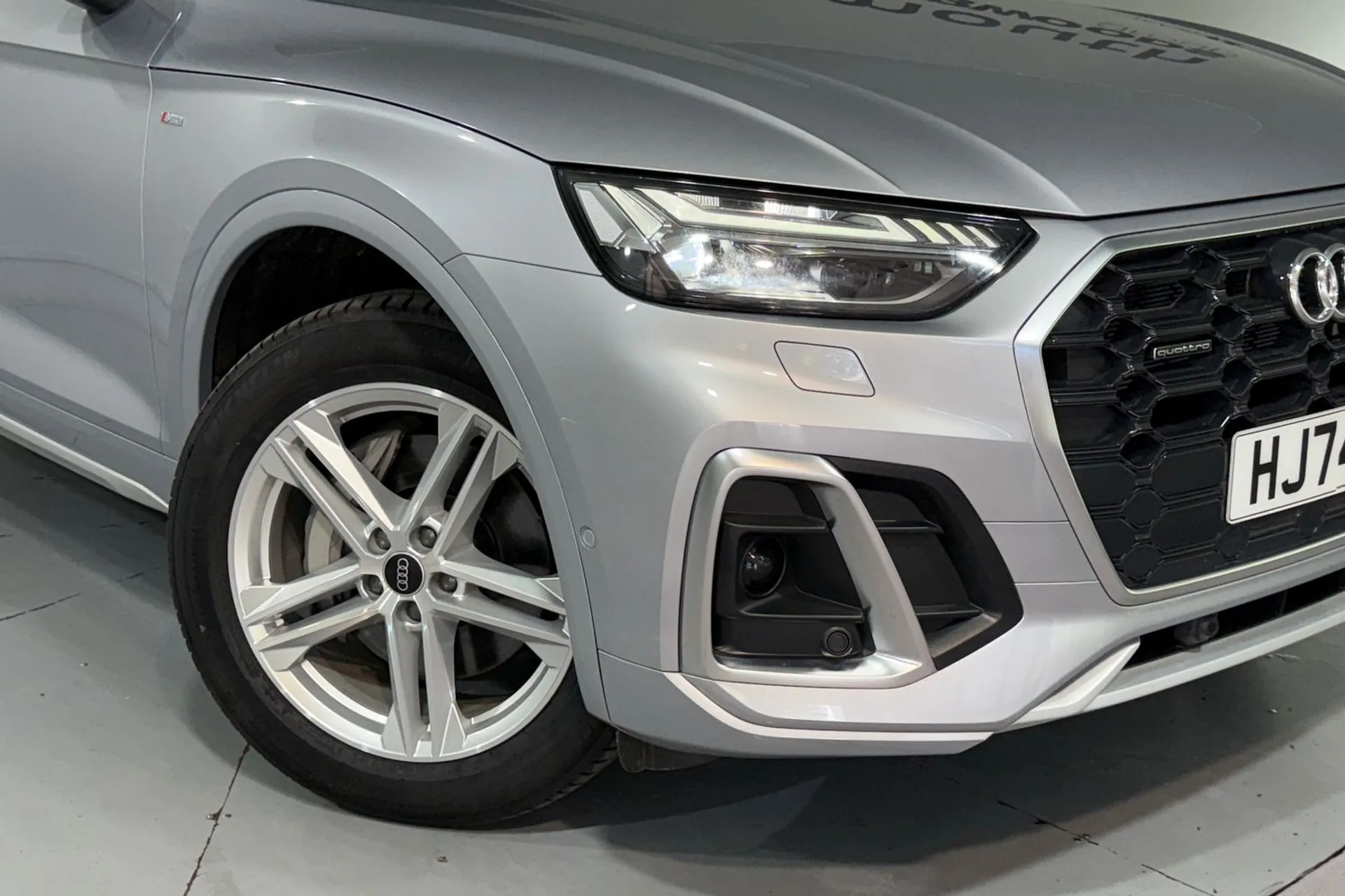 Audi Q5 thumbnail image number 6