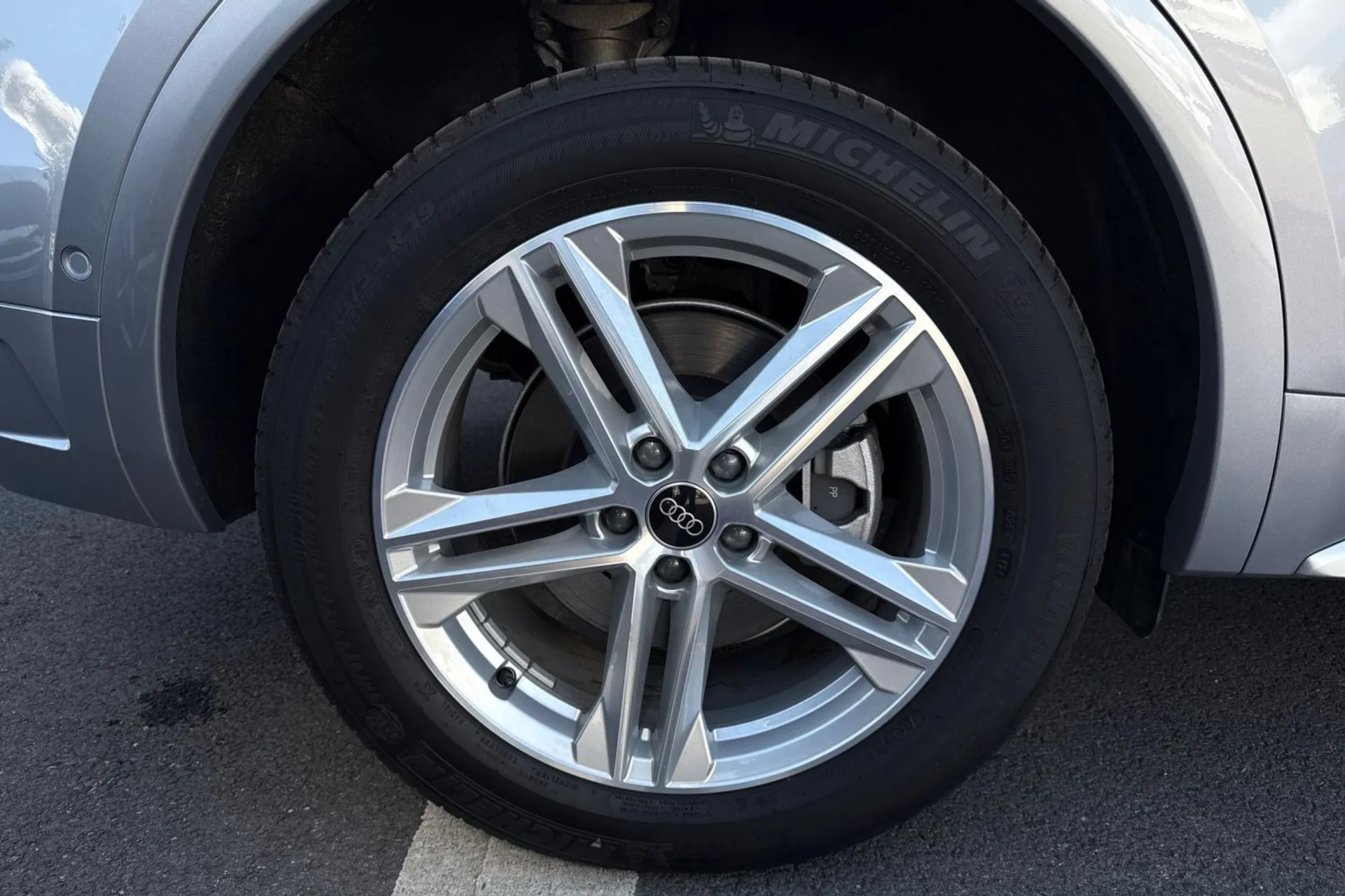 Audi Q5 thumbnail image number 13