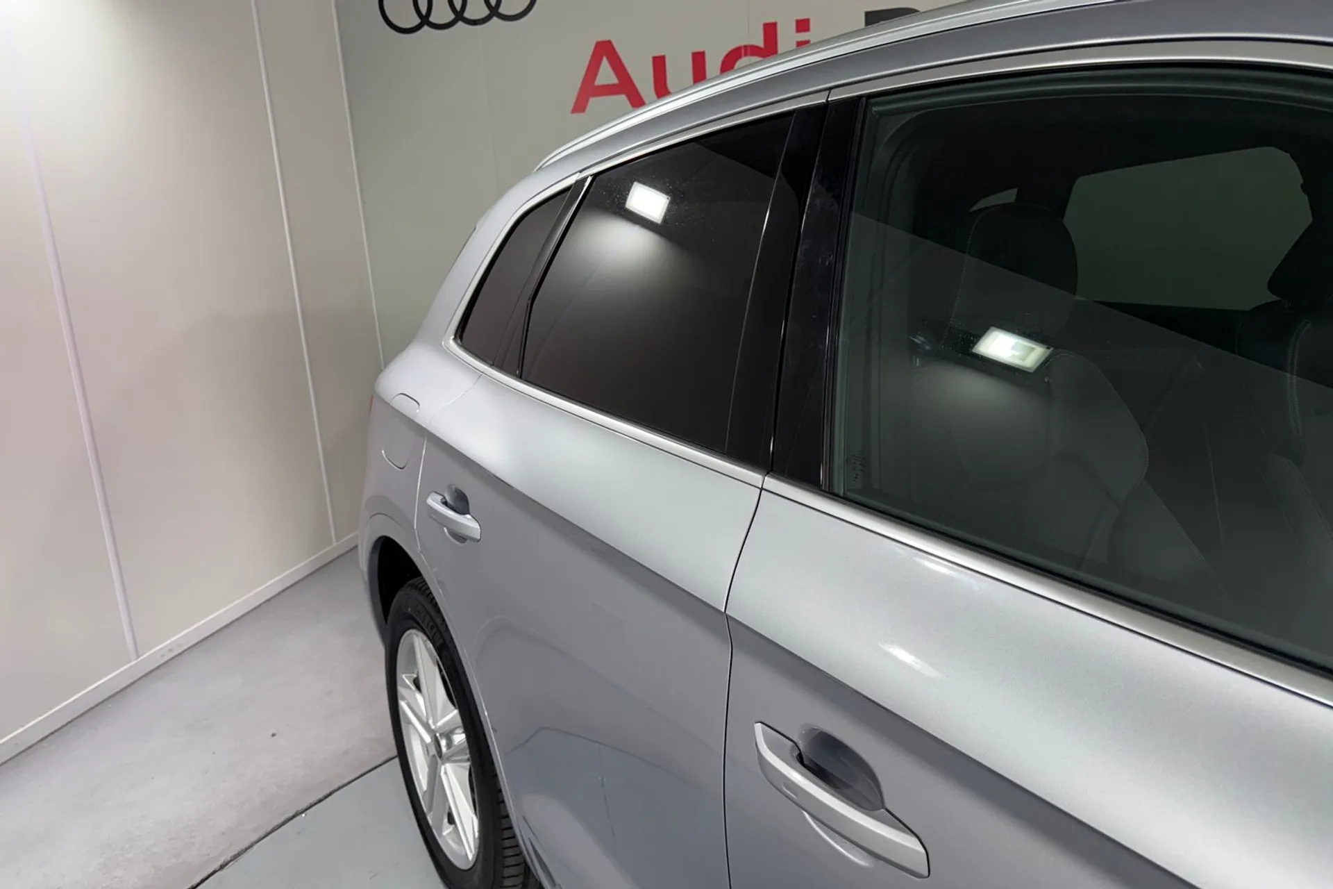 Audi Q5 thumbnail image number 14