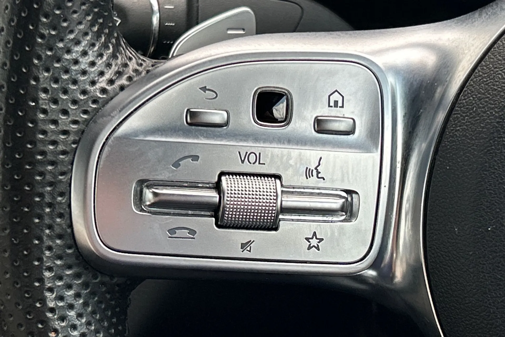 MERCEDES-BENZ C CLASS thumbnail image number 41