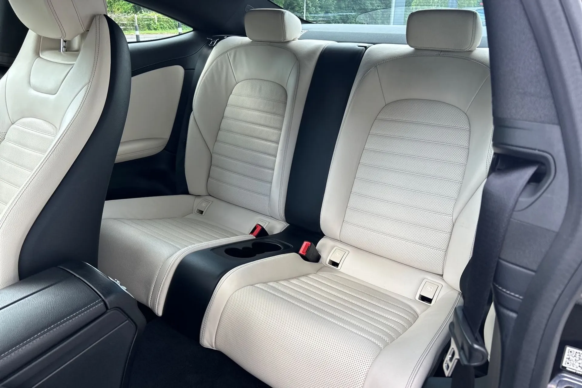 MERCEDES-BENZ C CLASS thumbnail image number 20