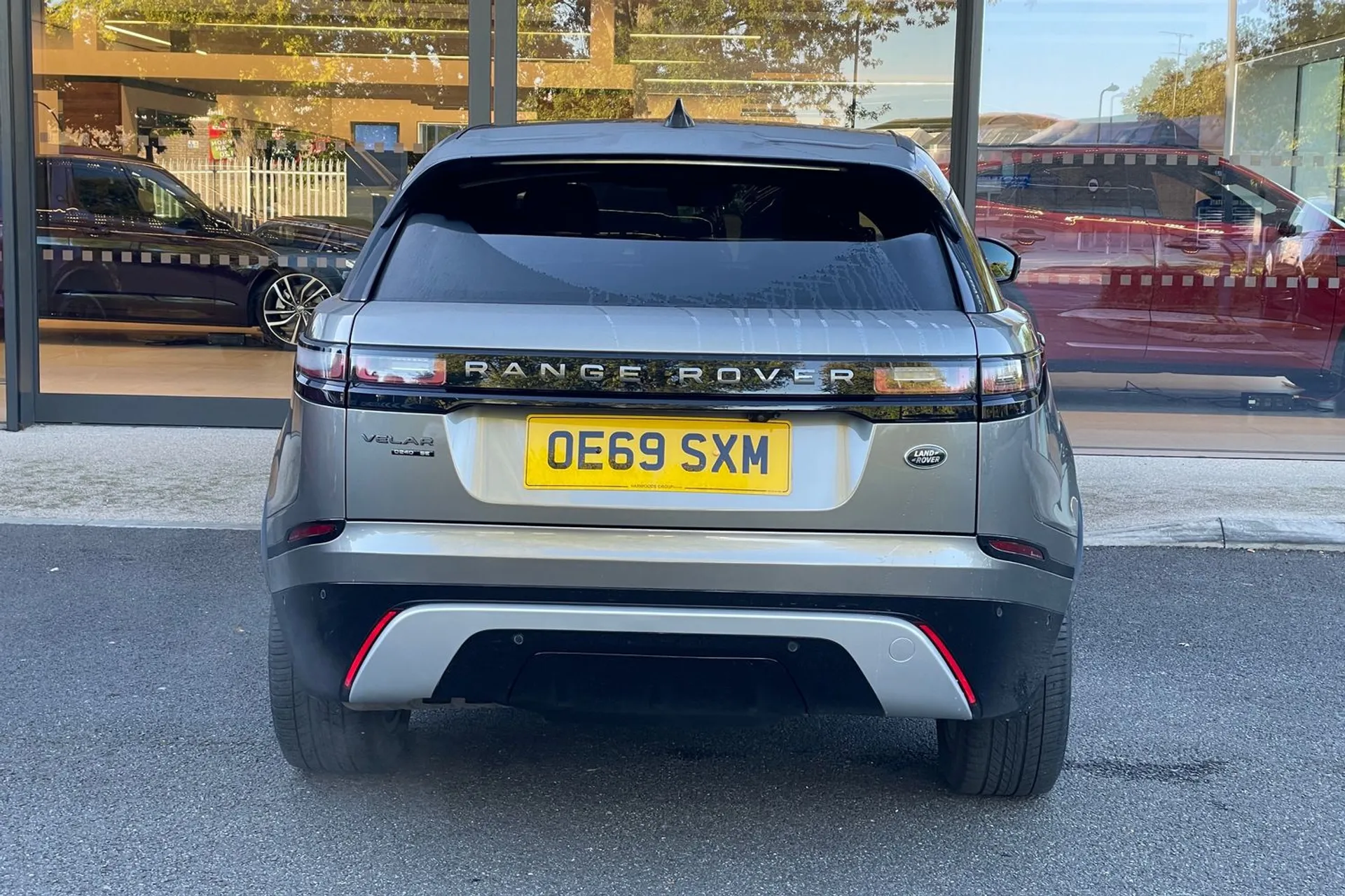 LAND ROVER RANGE ROVER VELAR thumbnail image number 8