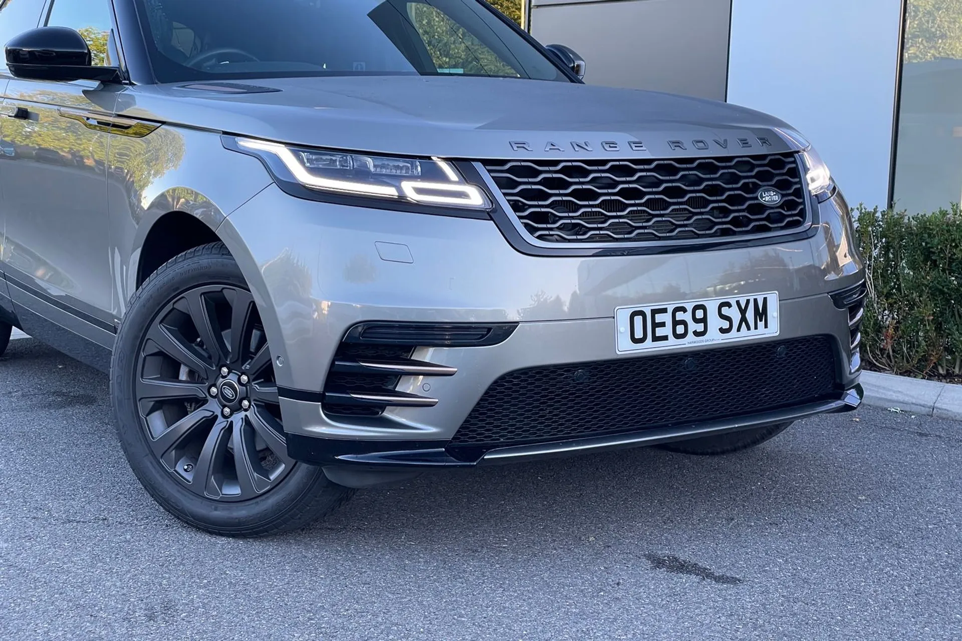 LAND ROVER RANGE ROVER VELAR thumbnail image number 29