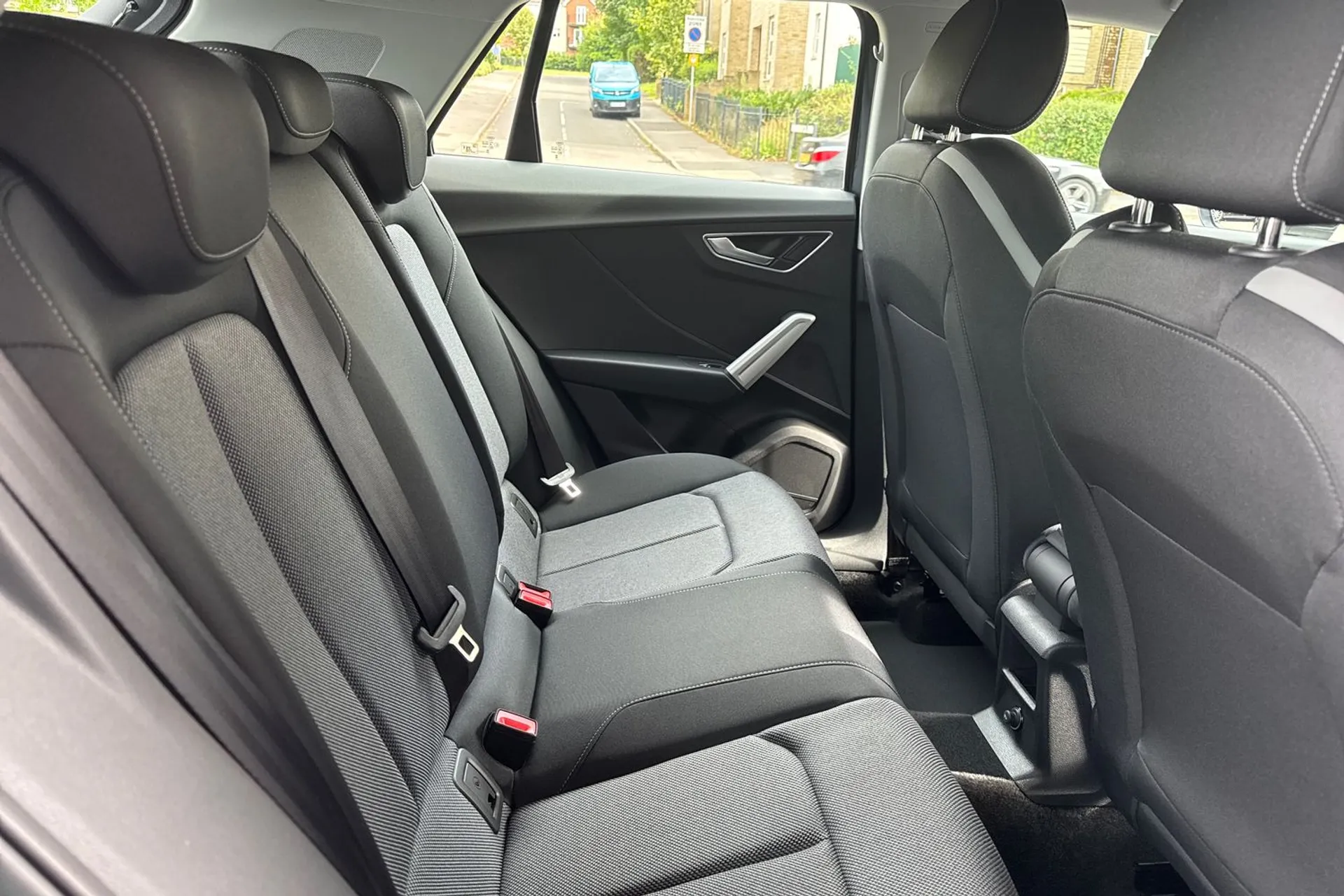 Audi Q2 thumbnail image number 21