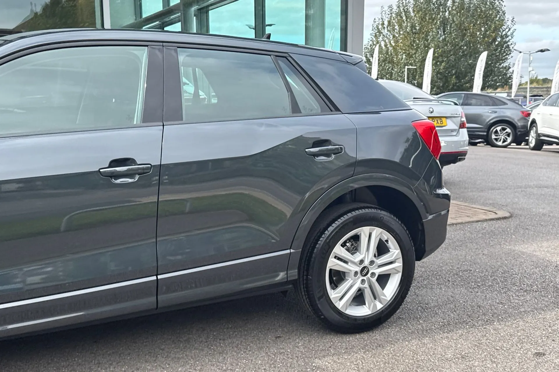 Audi Q2 thumbnail image number 12