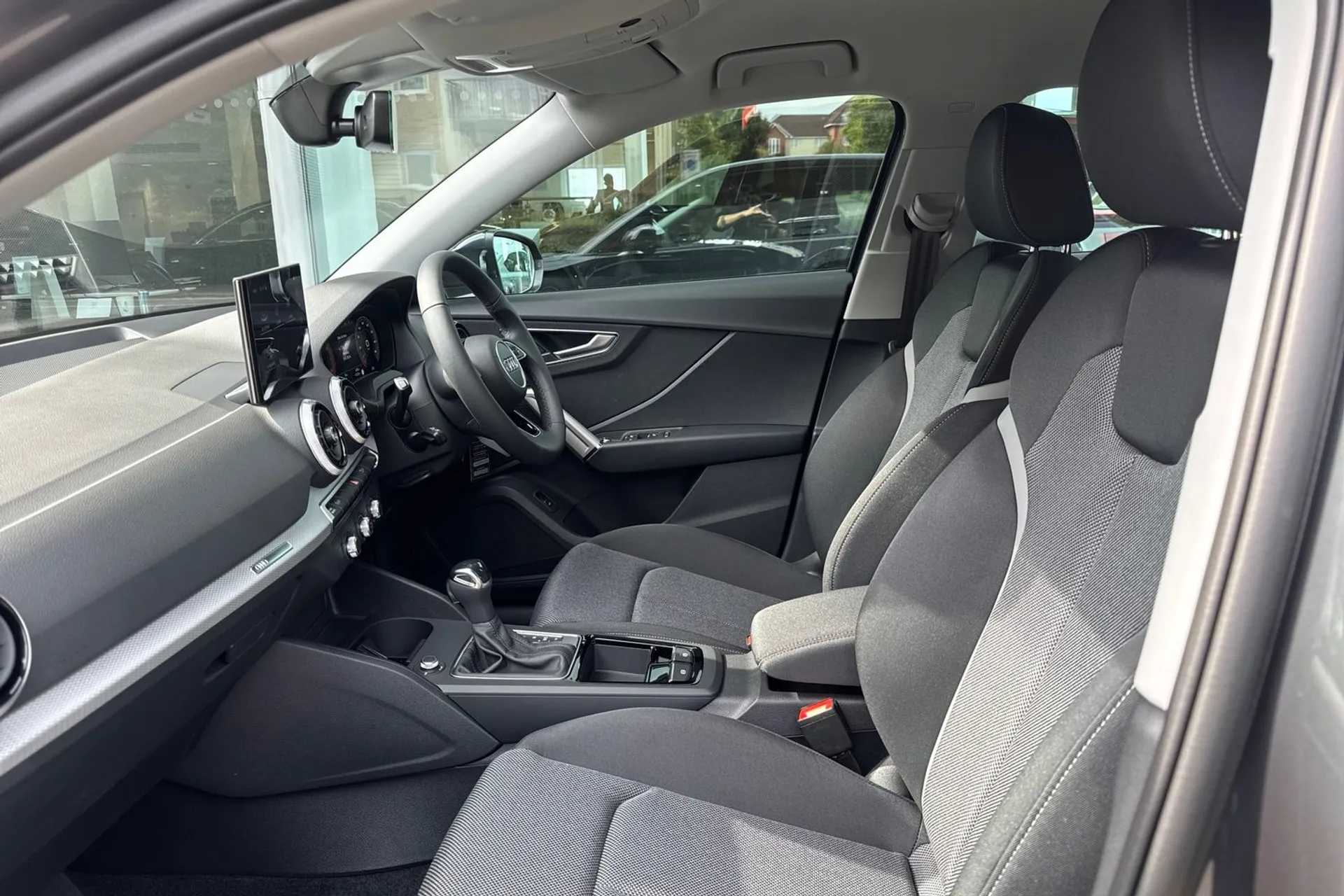 Audi Q2 thumbnail image number 27