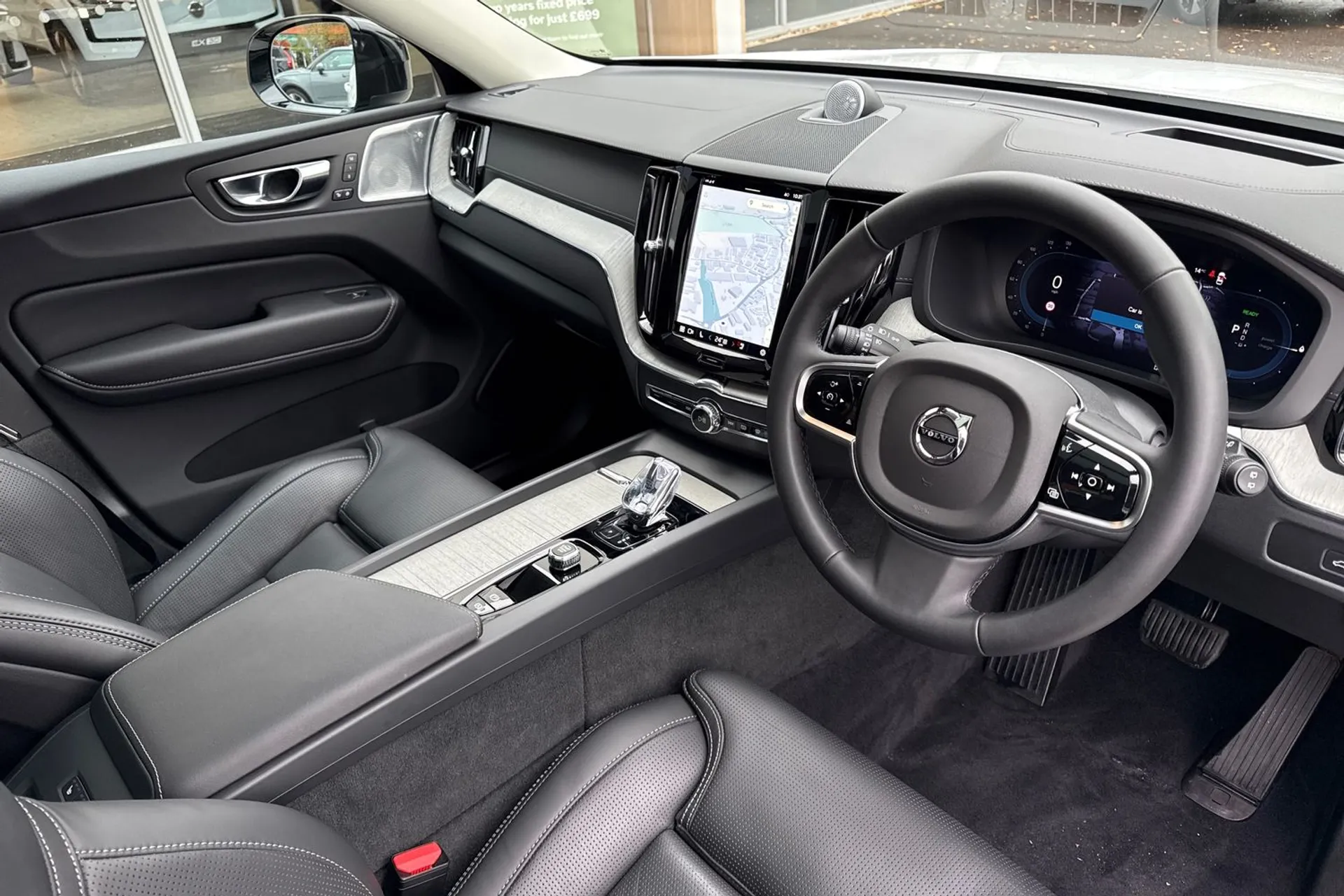 Volvo XC60 thumbnail image number 6