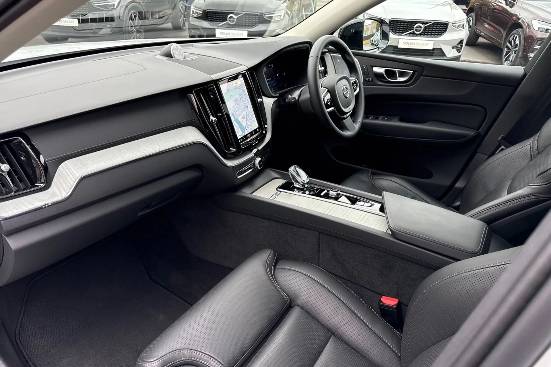 Volvo XC60 thumbnail image number 27