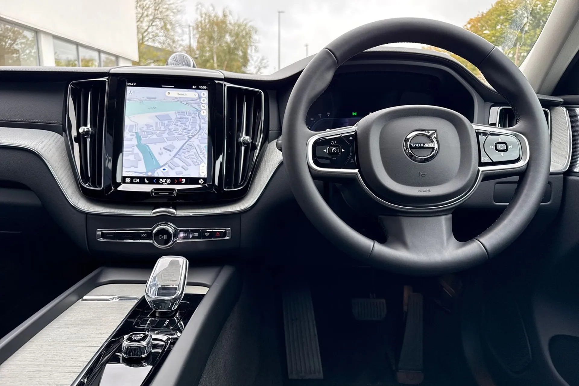 Volvo XC60 thumbnail image number 34