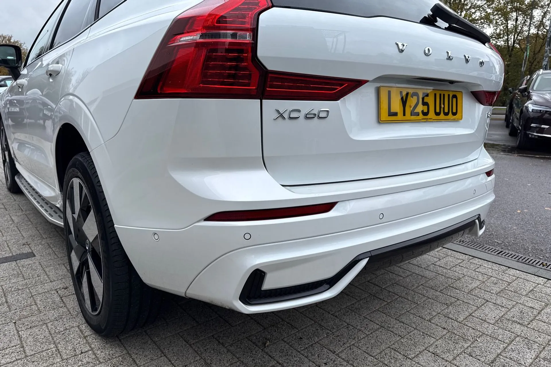 Volvo XC60 thumbnail image number 18